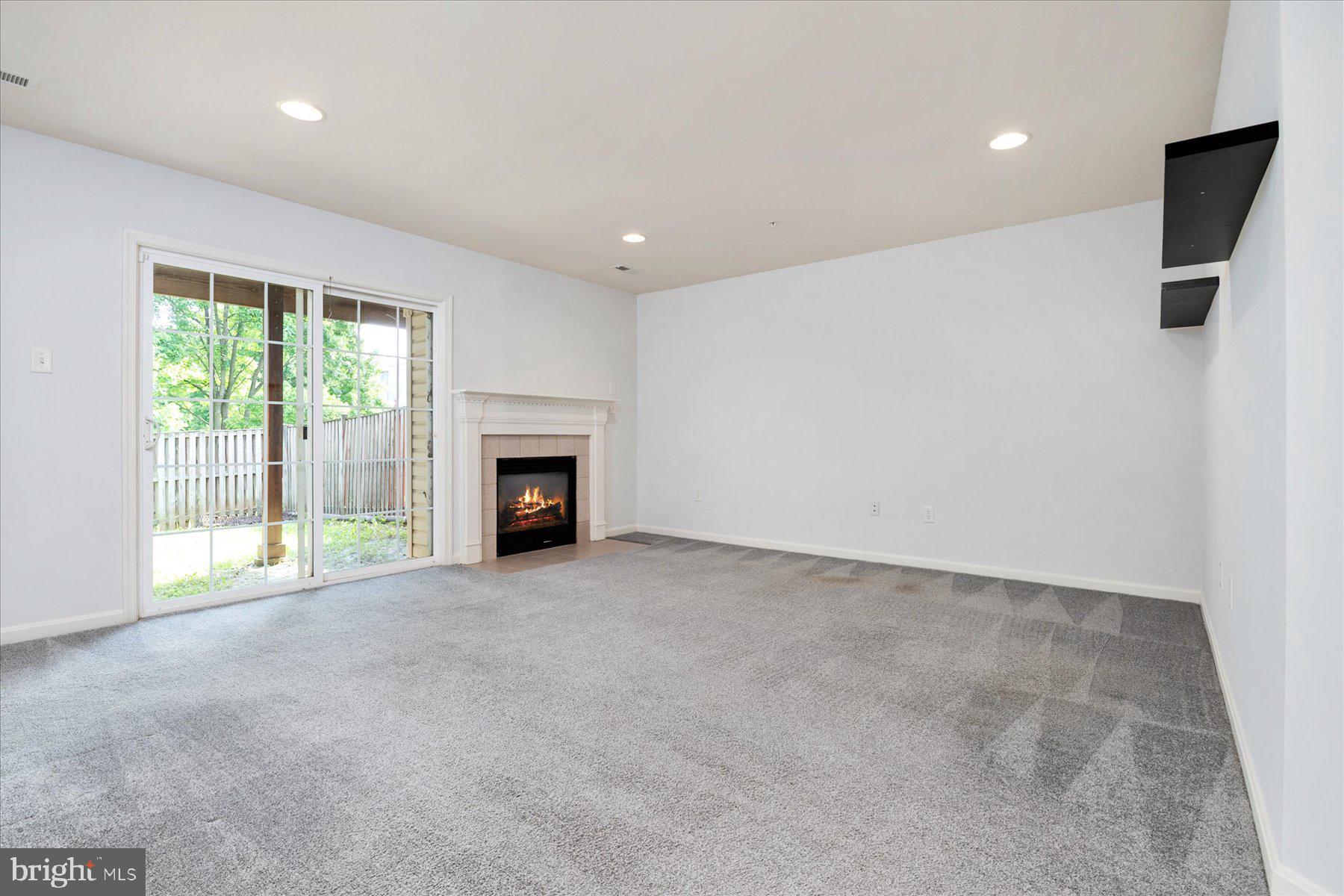 PINEY ORCHARD - Residential
