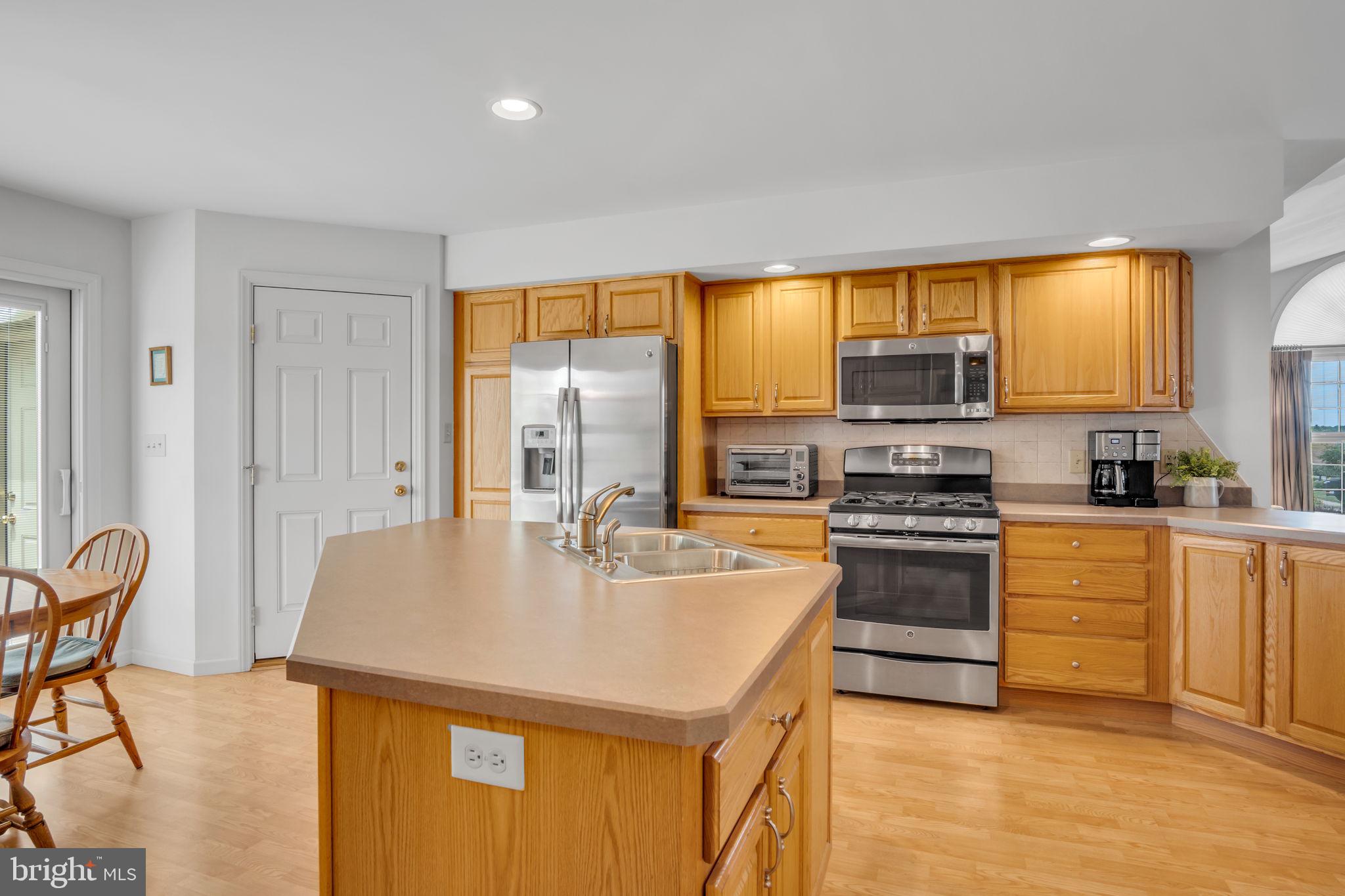 CLOVER CROSSING - Residential