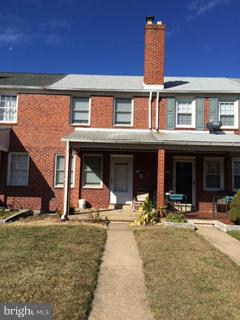 Sought after Eastwood community!  "Granny" house in good original condition perfect for investor or homeowner.  Needs some TLC but is ready to move in.  Covered front porch, flat yard, Awning in rear yard, Rear parking potential.  GR TBD