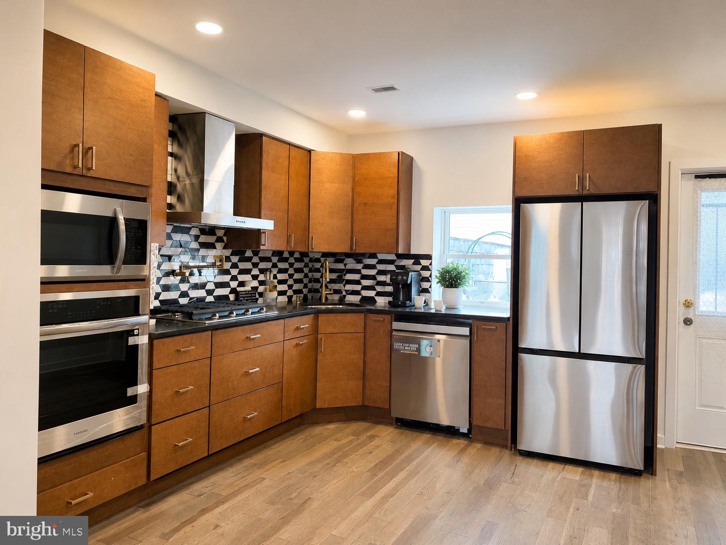 FISHTOWN - Residential
