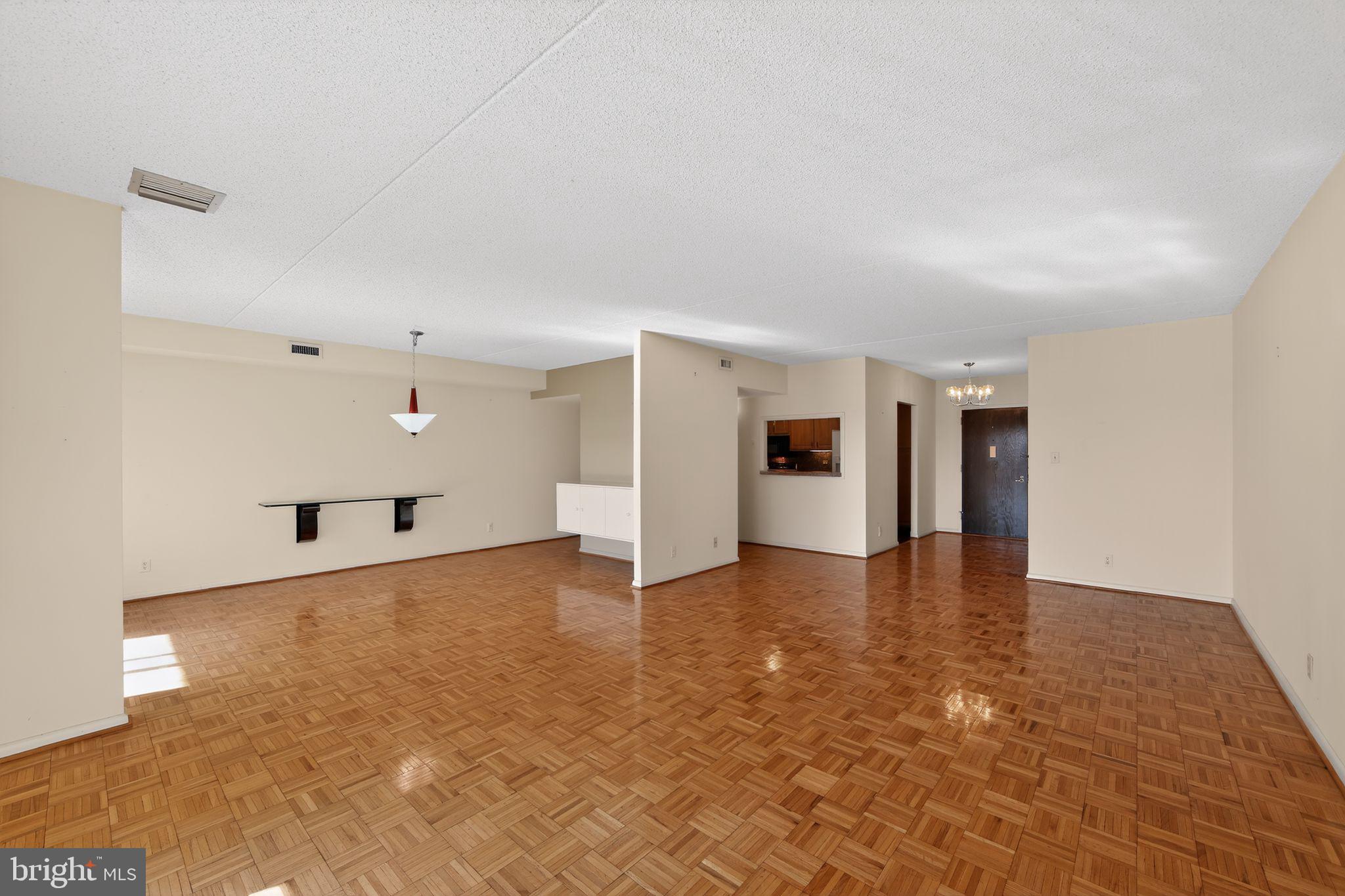 VALLEY FORGE TOWER - Residential