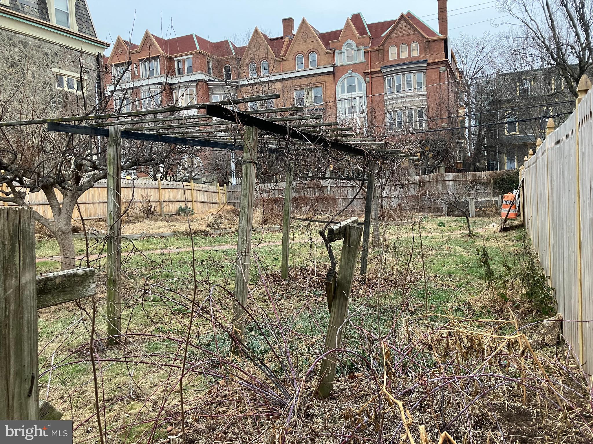 POWELTON VILLAGE - Land