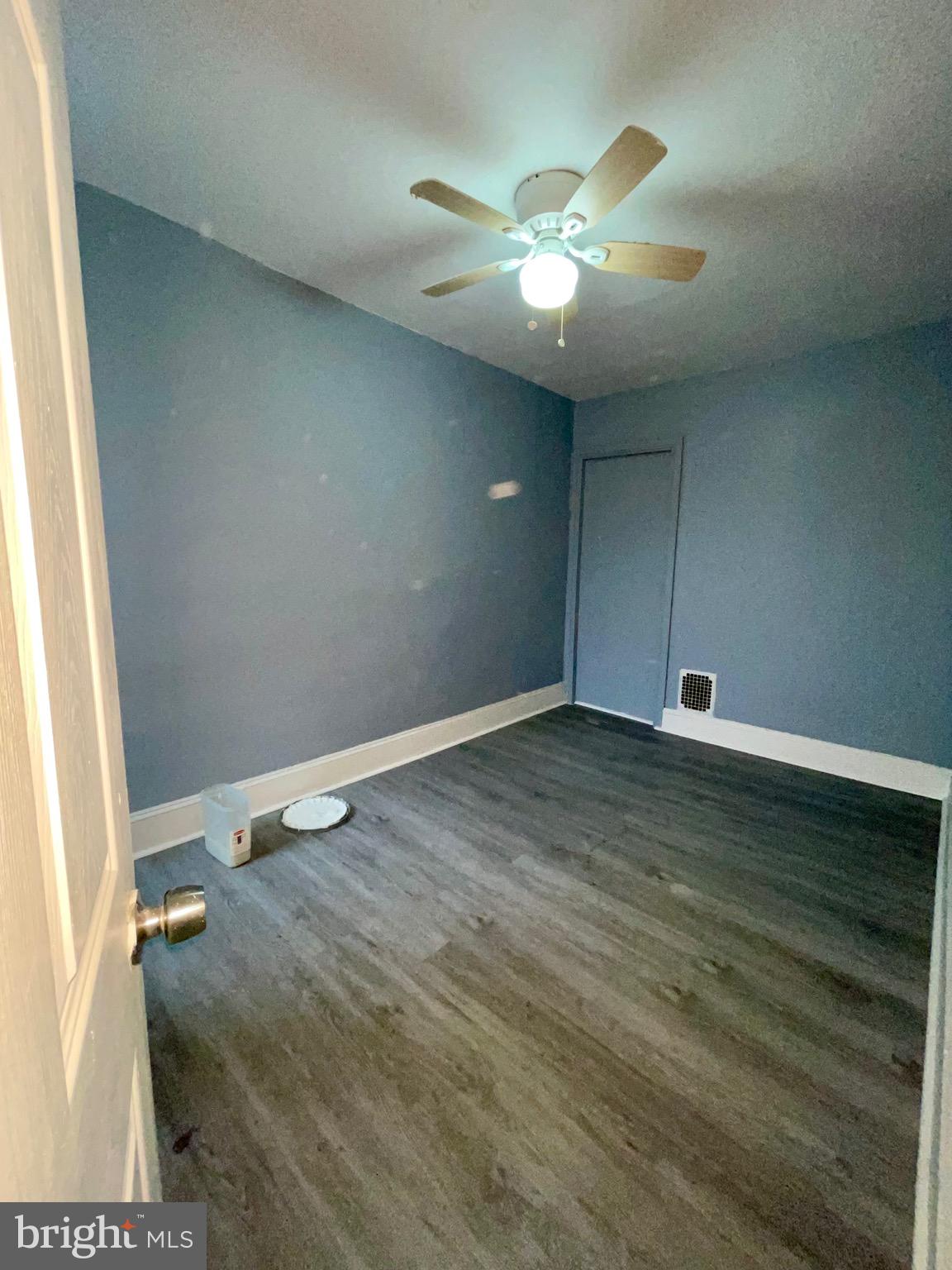 KENSINGTON - Residential Lease