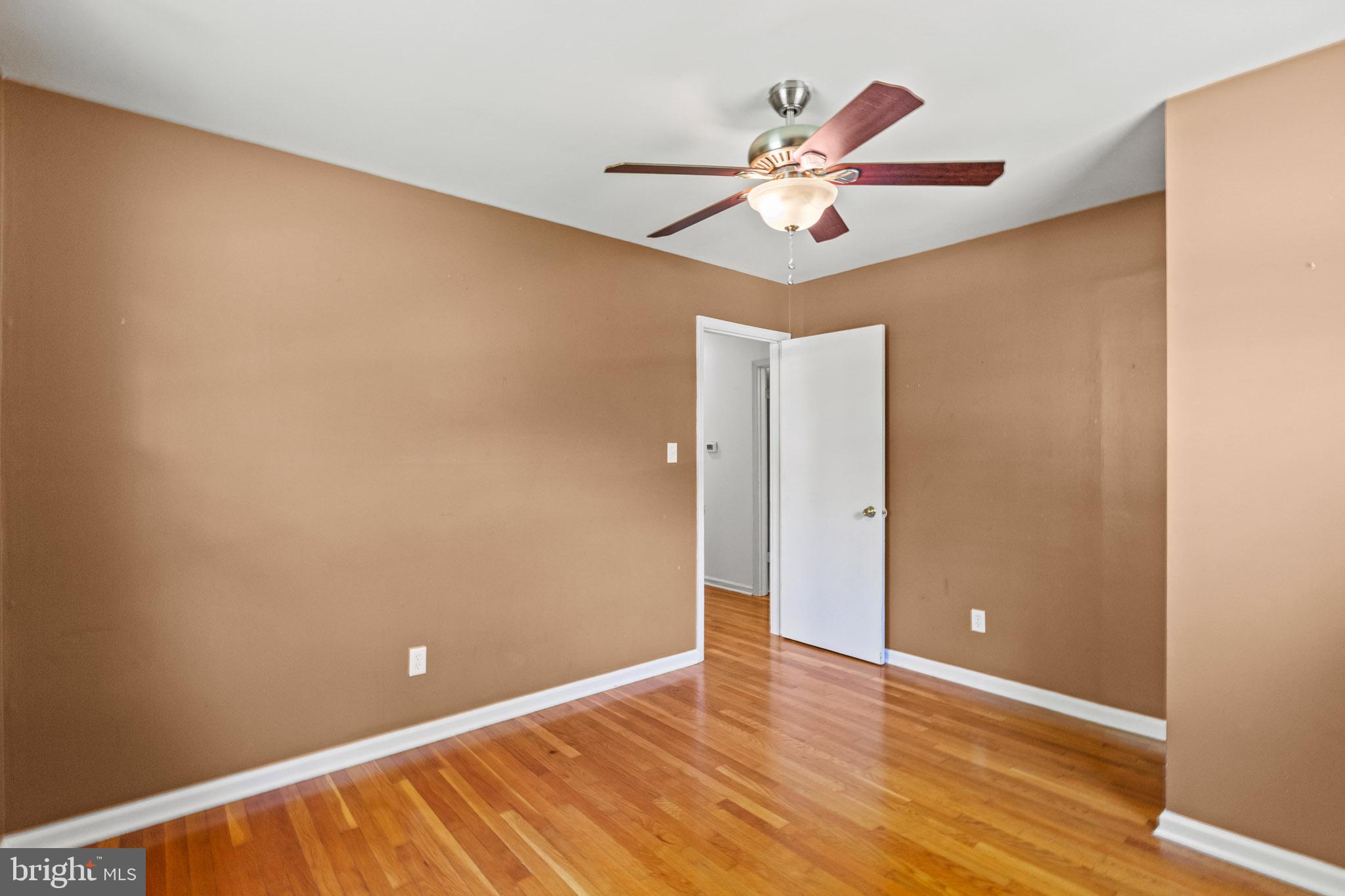 ESSEX SOUTH - Residential