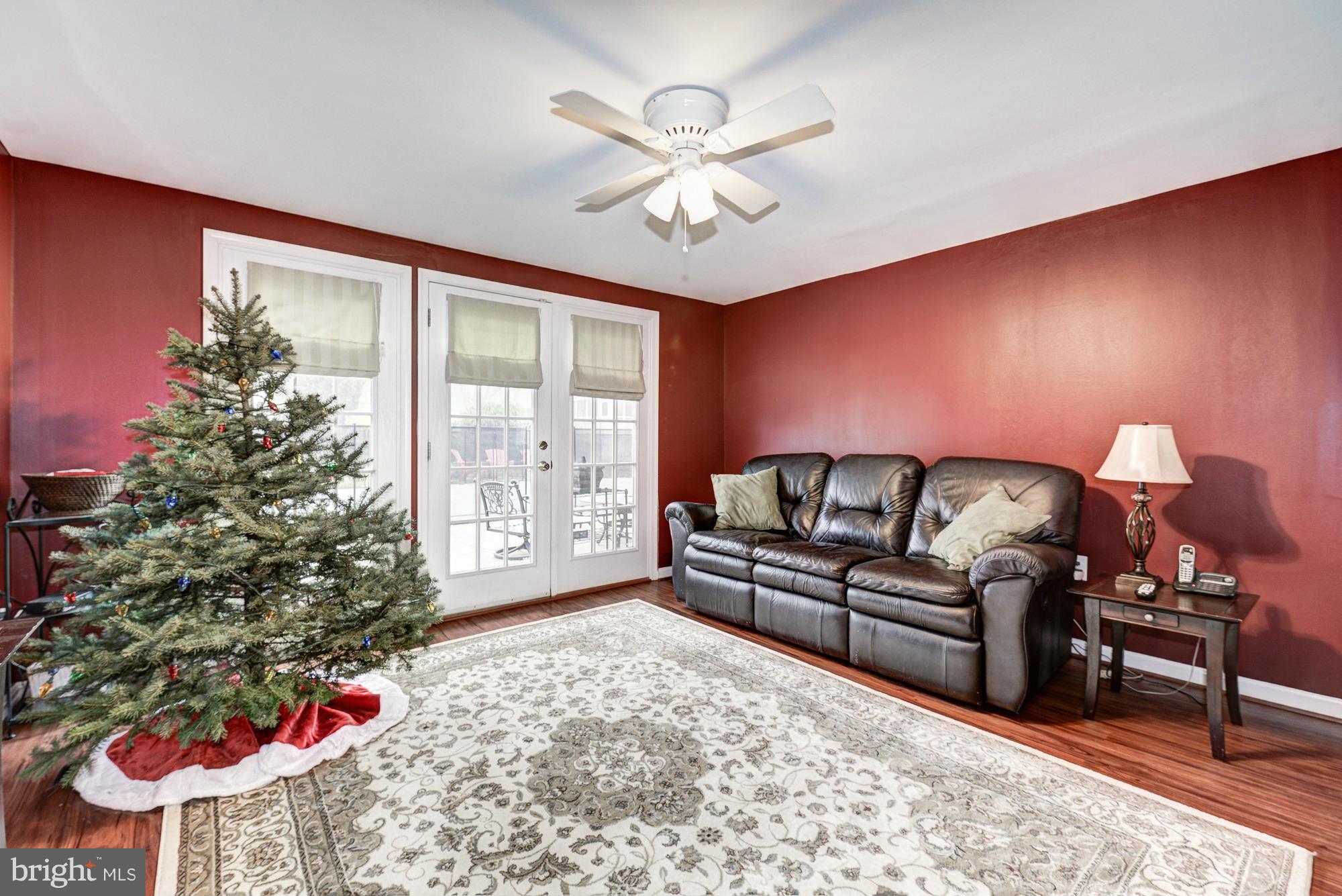 LEESBURG COUNTRY CLUB - Residential