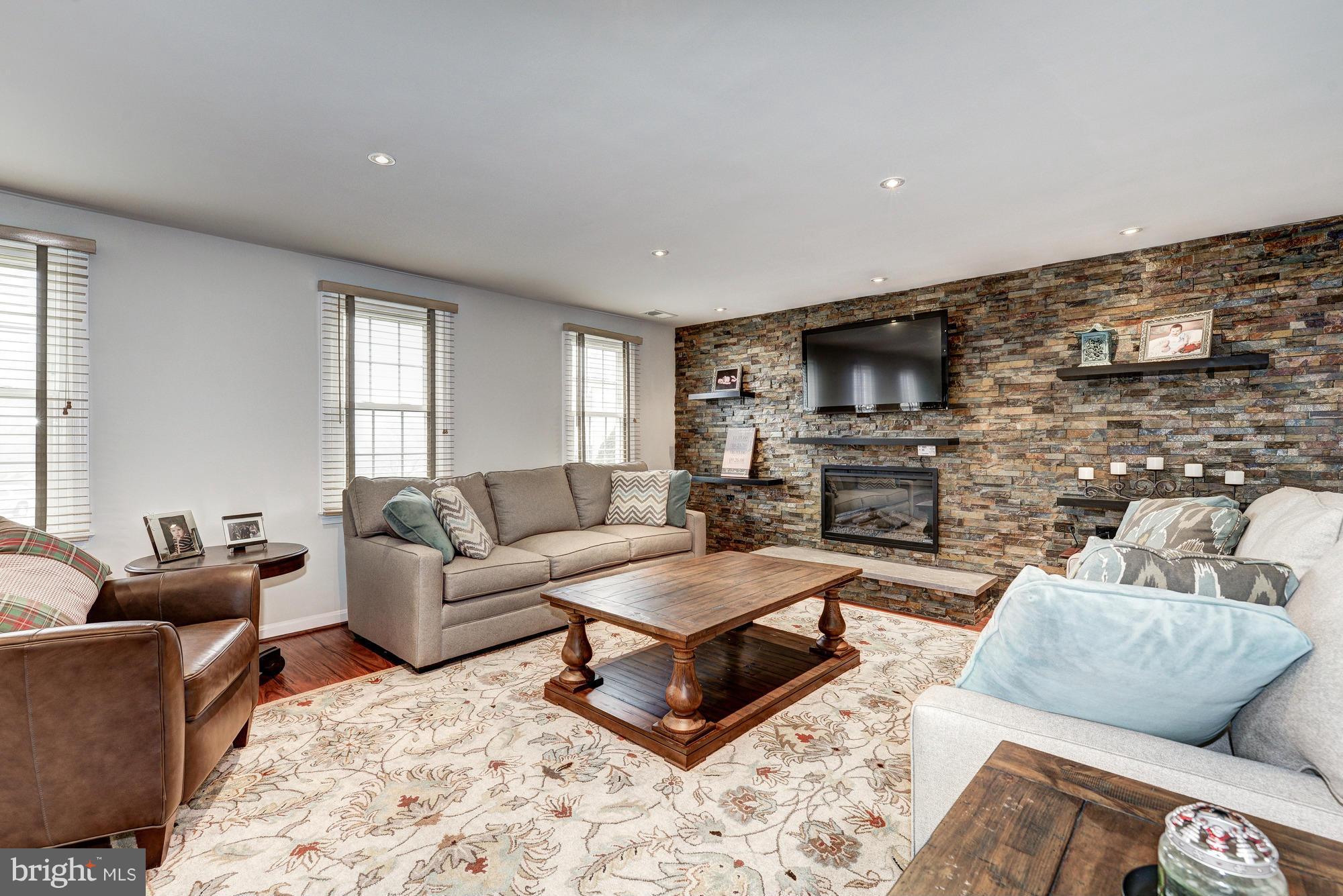 LEESBURG COUNTRY CLUB - Residential