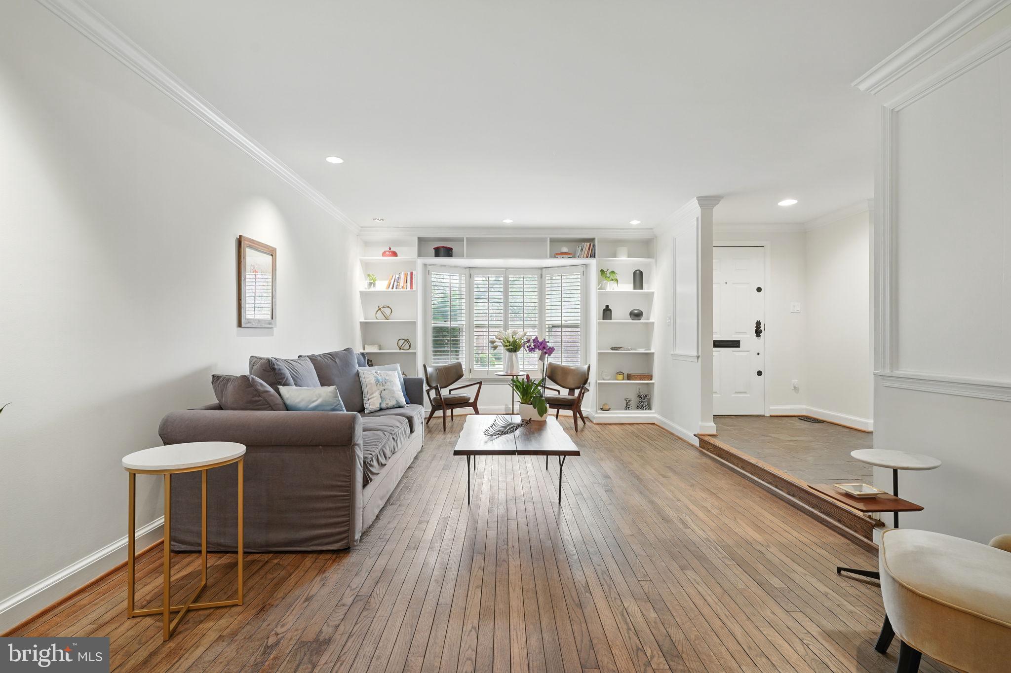MADISON OF MCLEAN - Residential