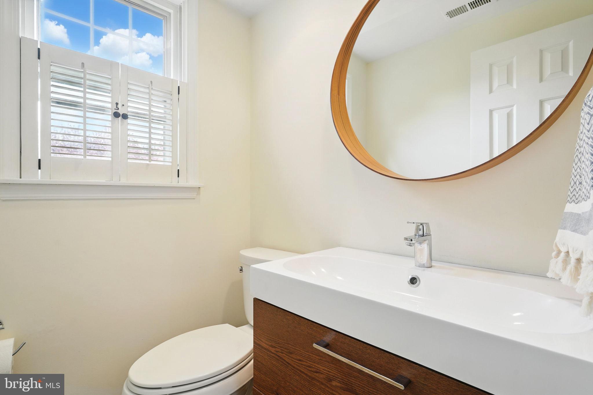 MADISON OF MCLEAN - Residential