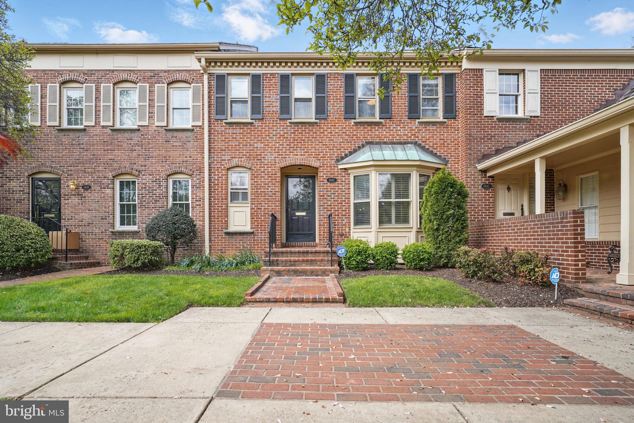 MADISON OF MCLEAN - Residential
