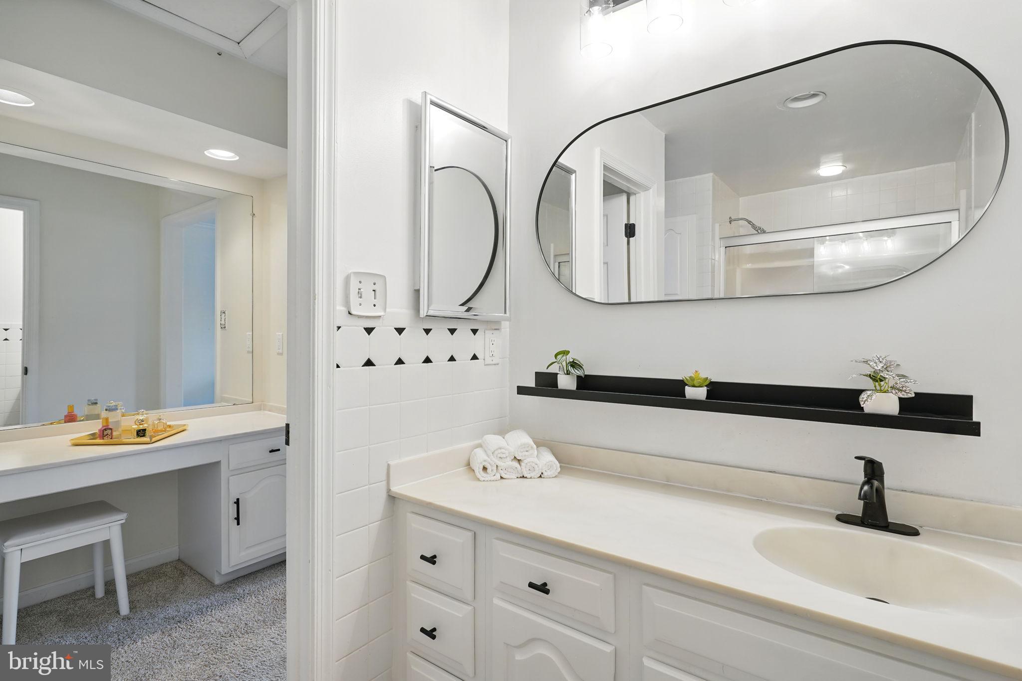 MADISON OF MCLEAN - Residential