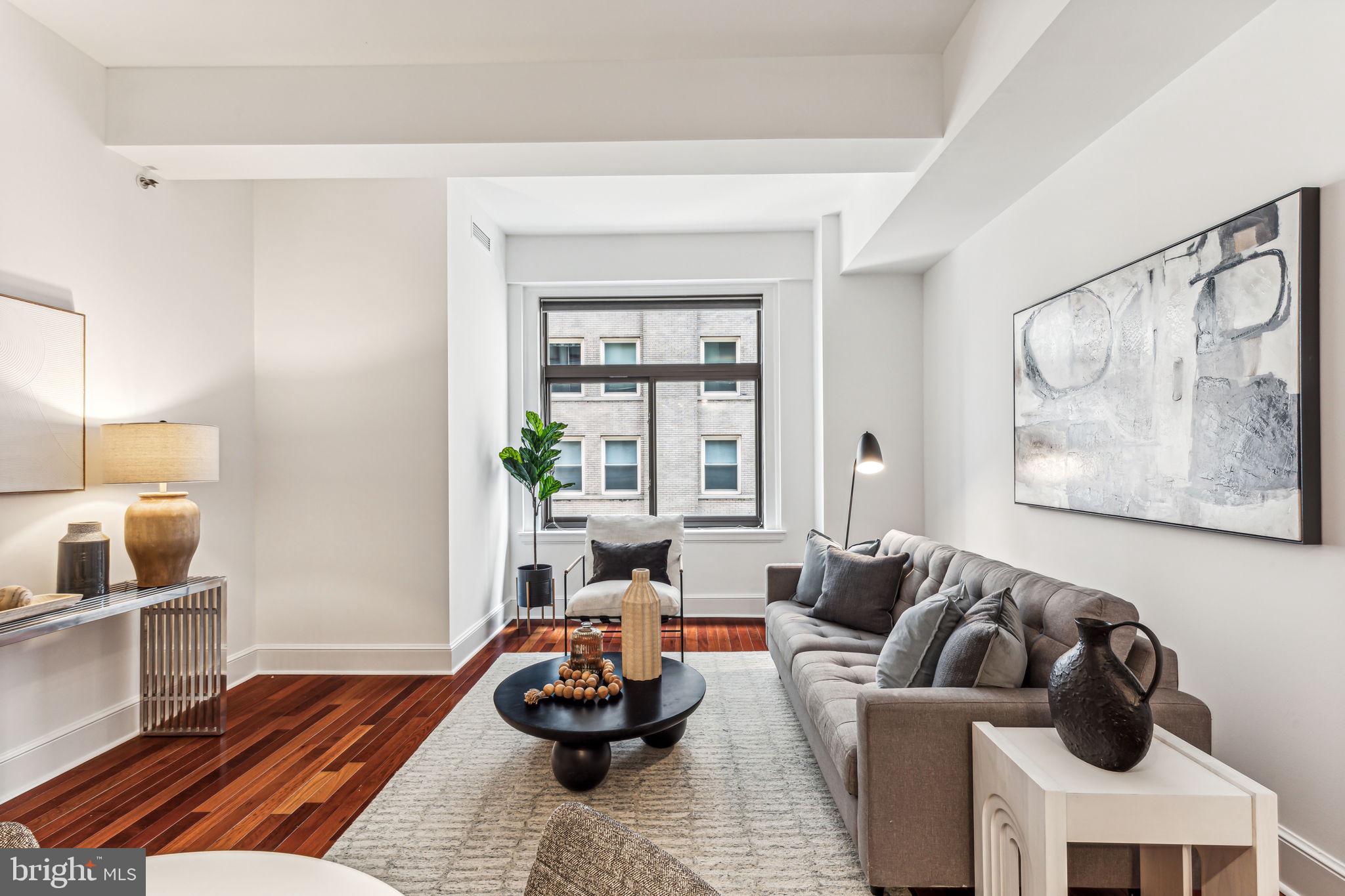 AVENUE OF THE ARTS - Residential