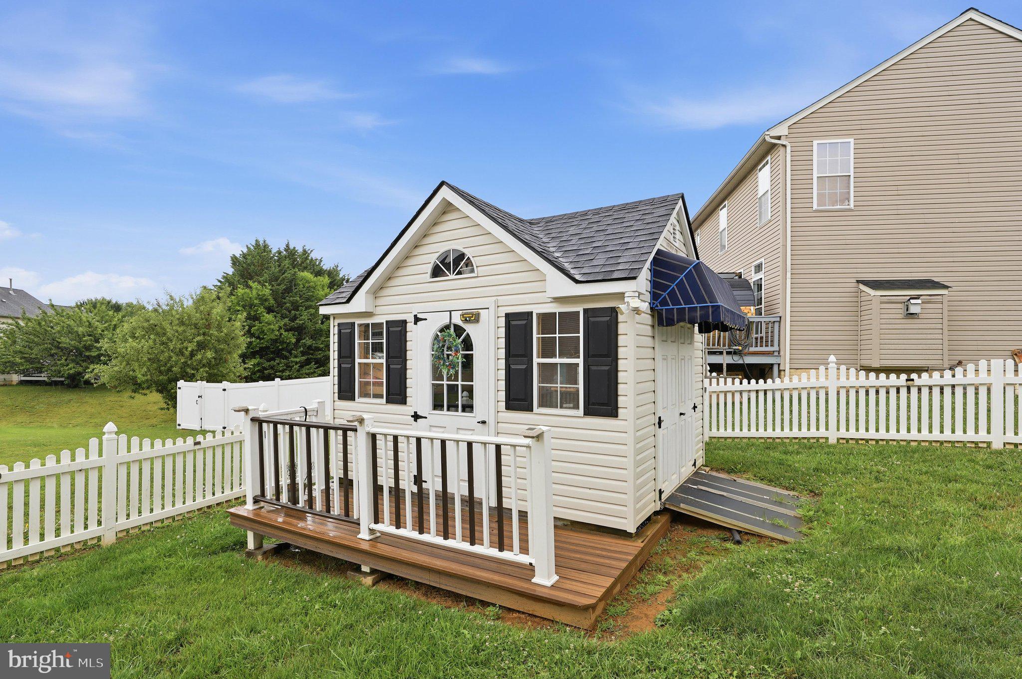 HAMPTONS OF BRIGHTWOOD - Residential