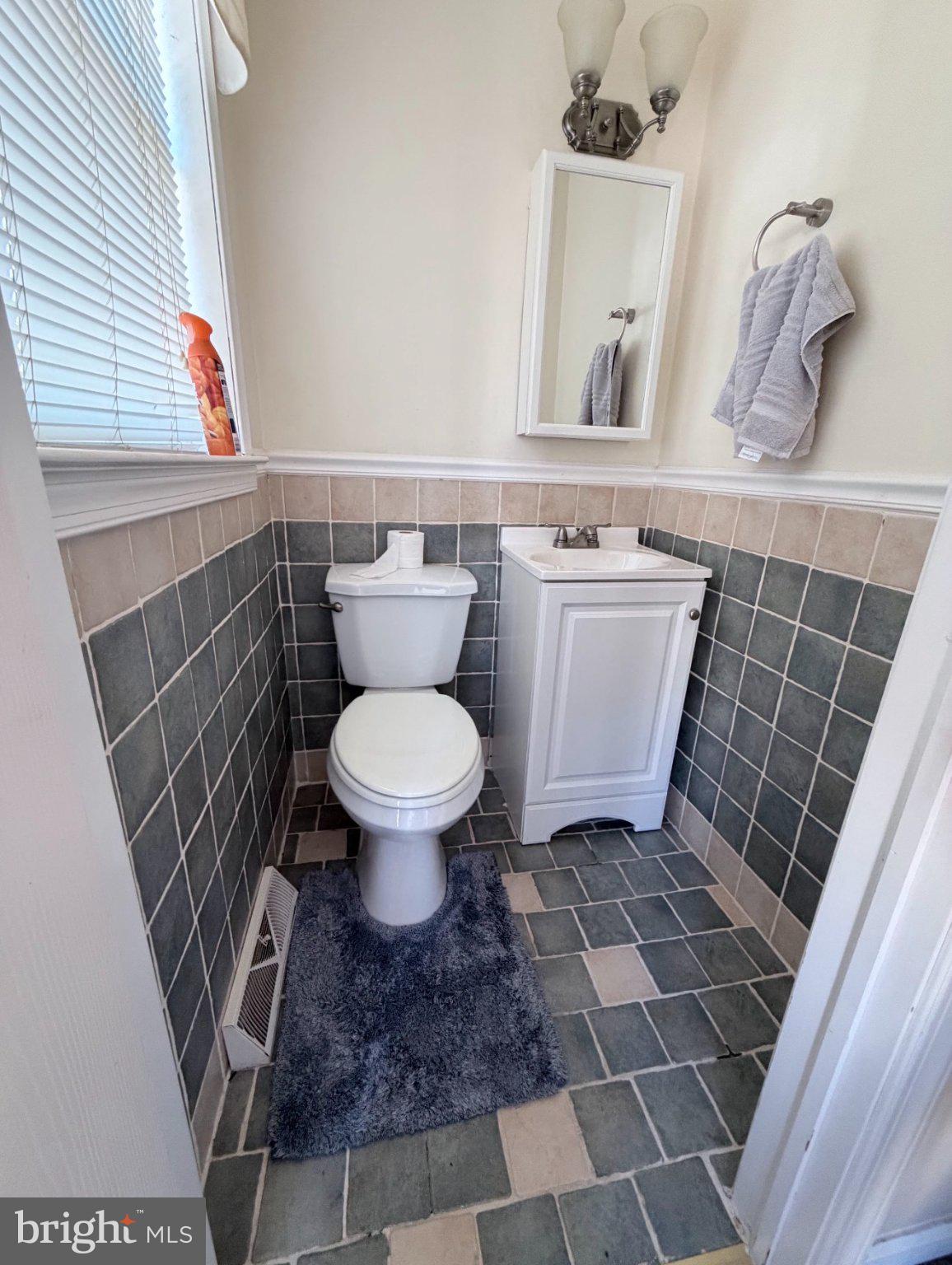 WARMINSTER HGTS - Residential