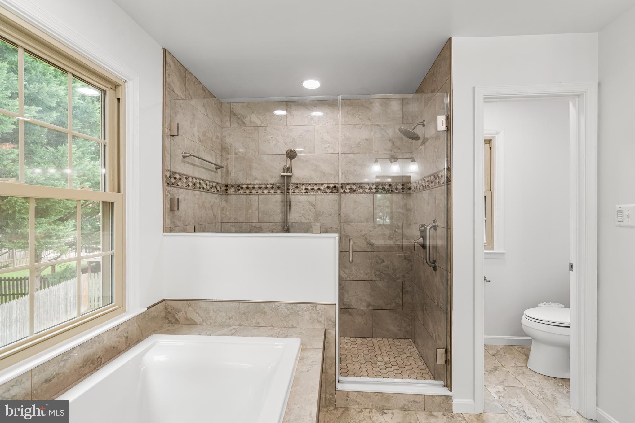SHERWOOD FOREST MANOR - Residential