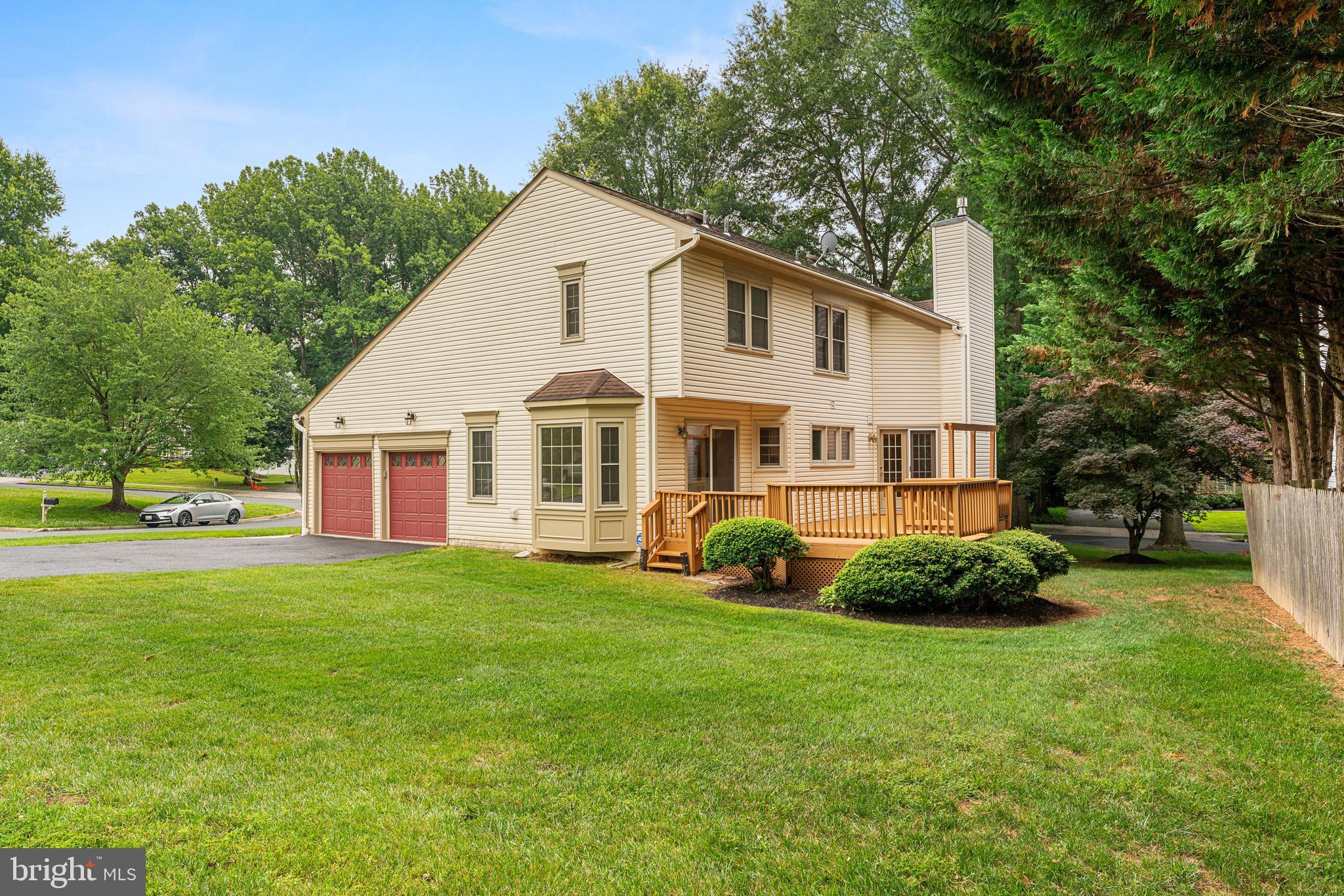 SHERWOOD FOREST MANOR - Residential
