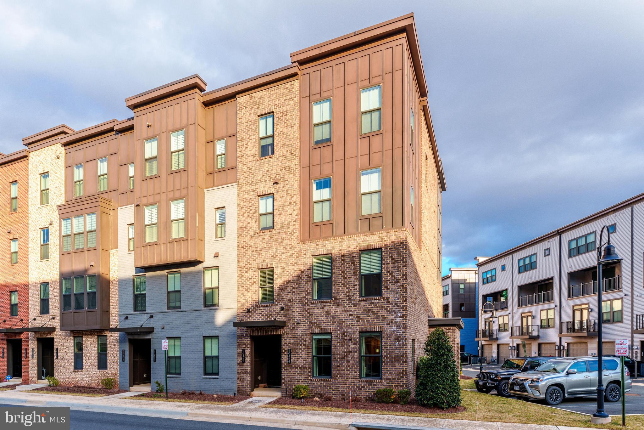 ONE LOUDOUN - Residential