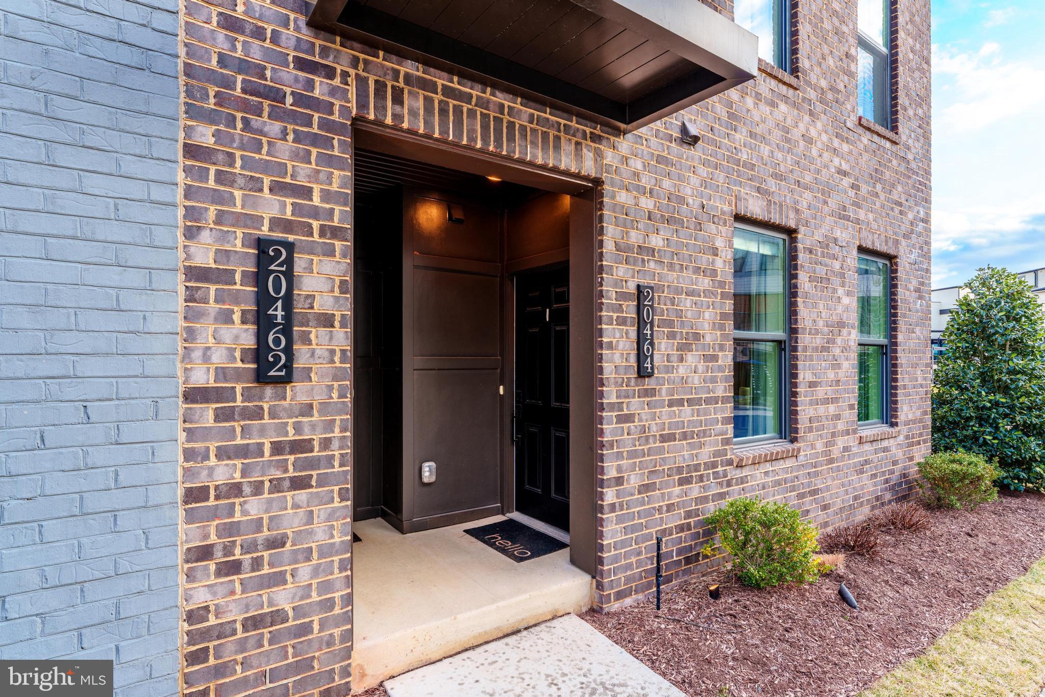 ONE LOUDOUN - Residential