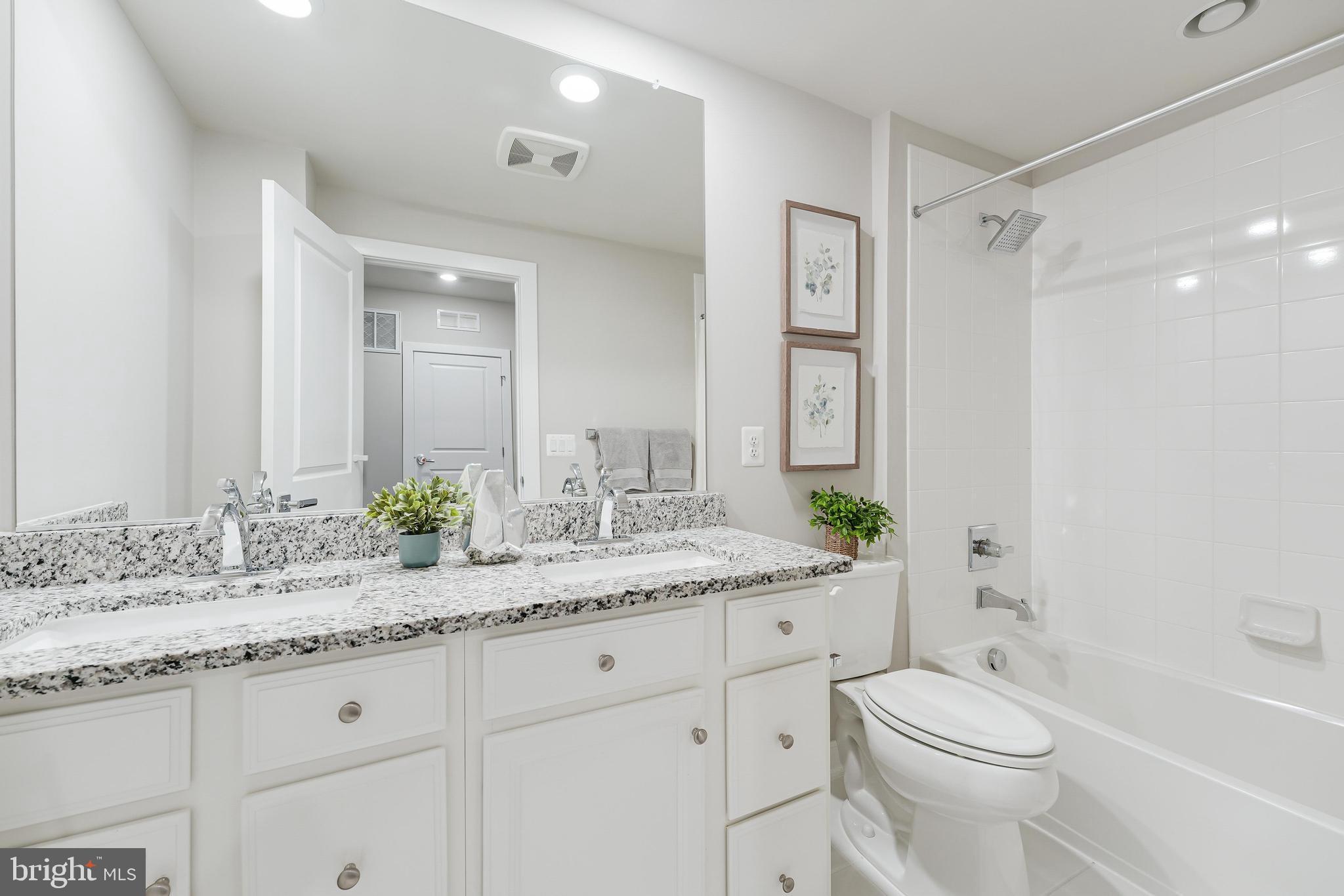 ONE LOUDOUN - Residential