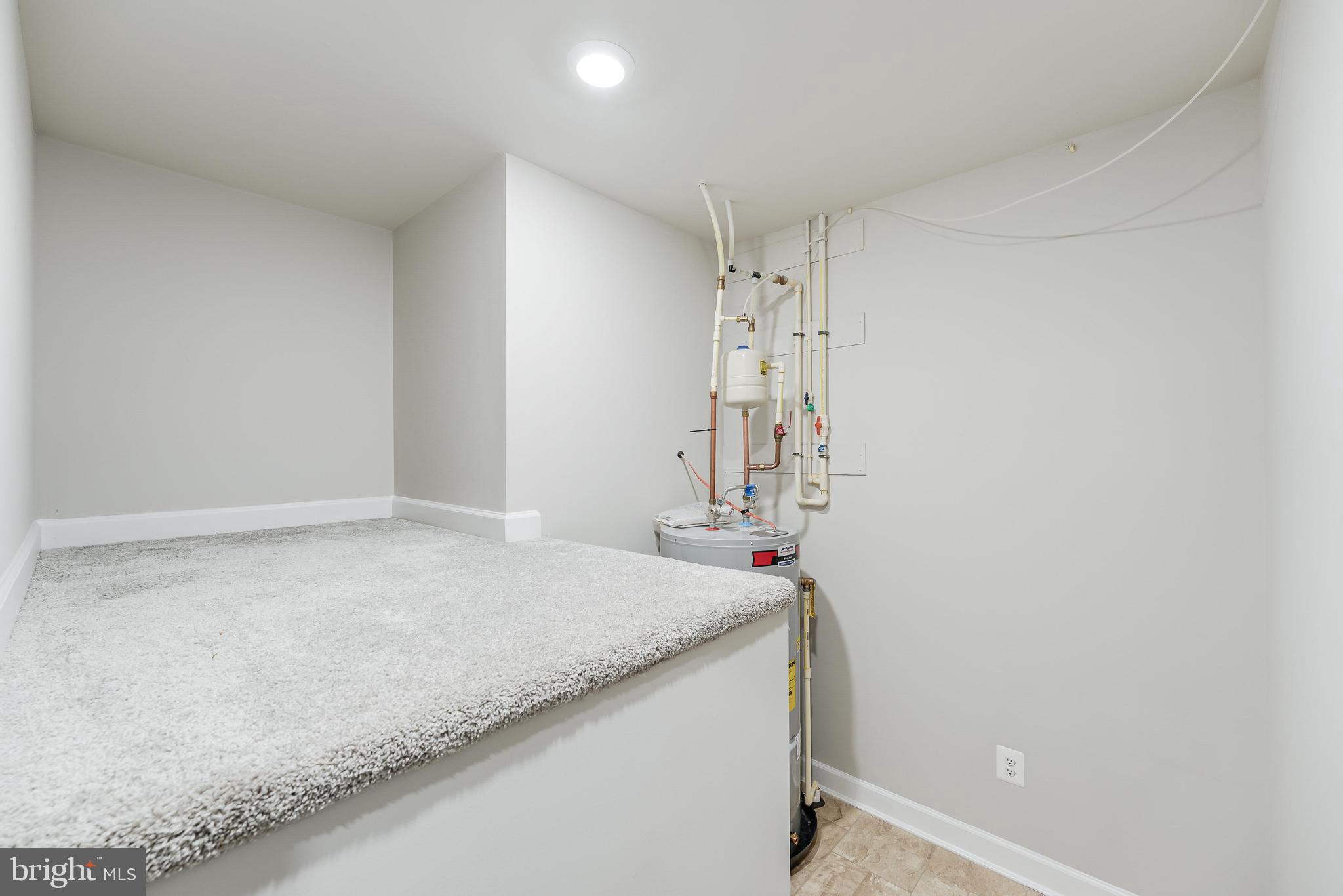 ONE LOUDOUN - Residential