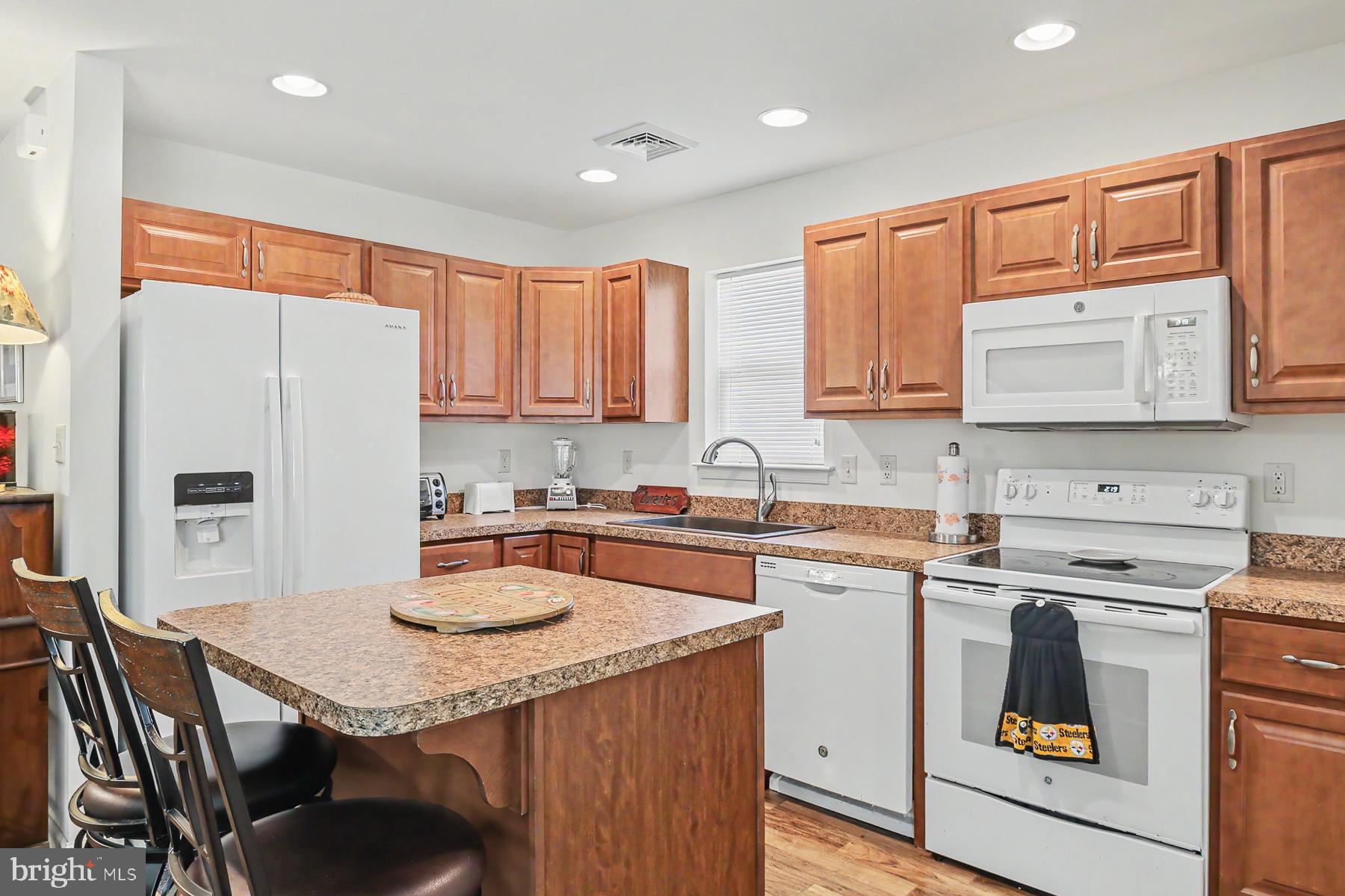 SUMMERFIELD - Residential