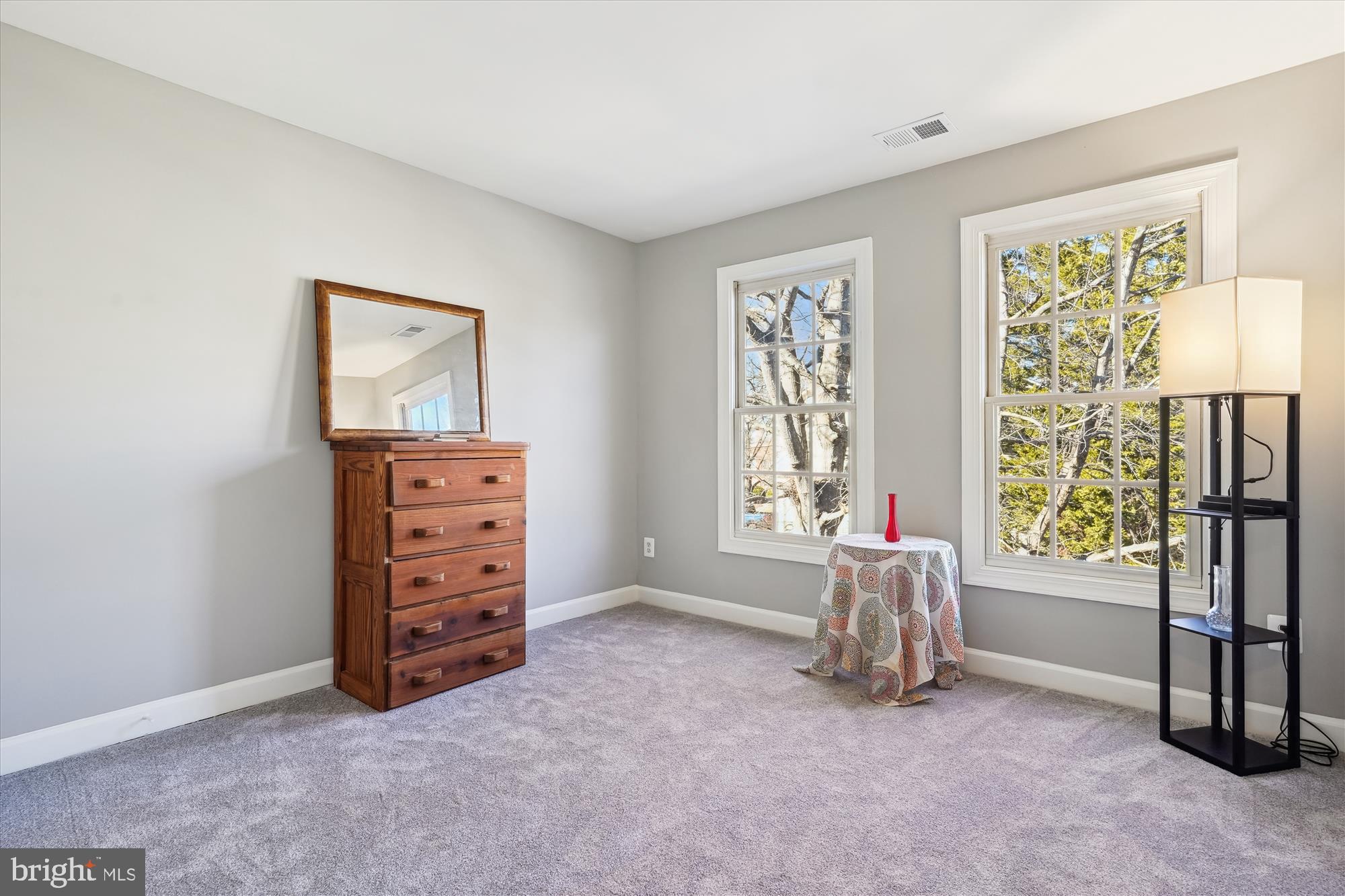 ISLAND CREEK - Residential