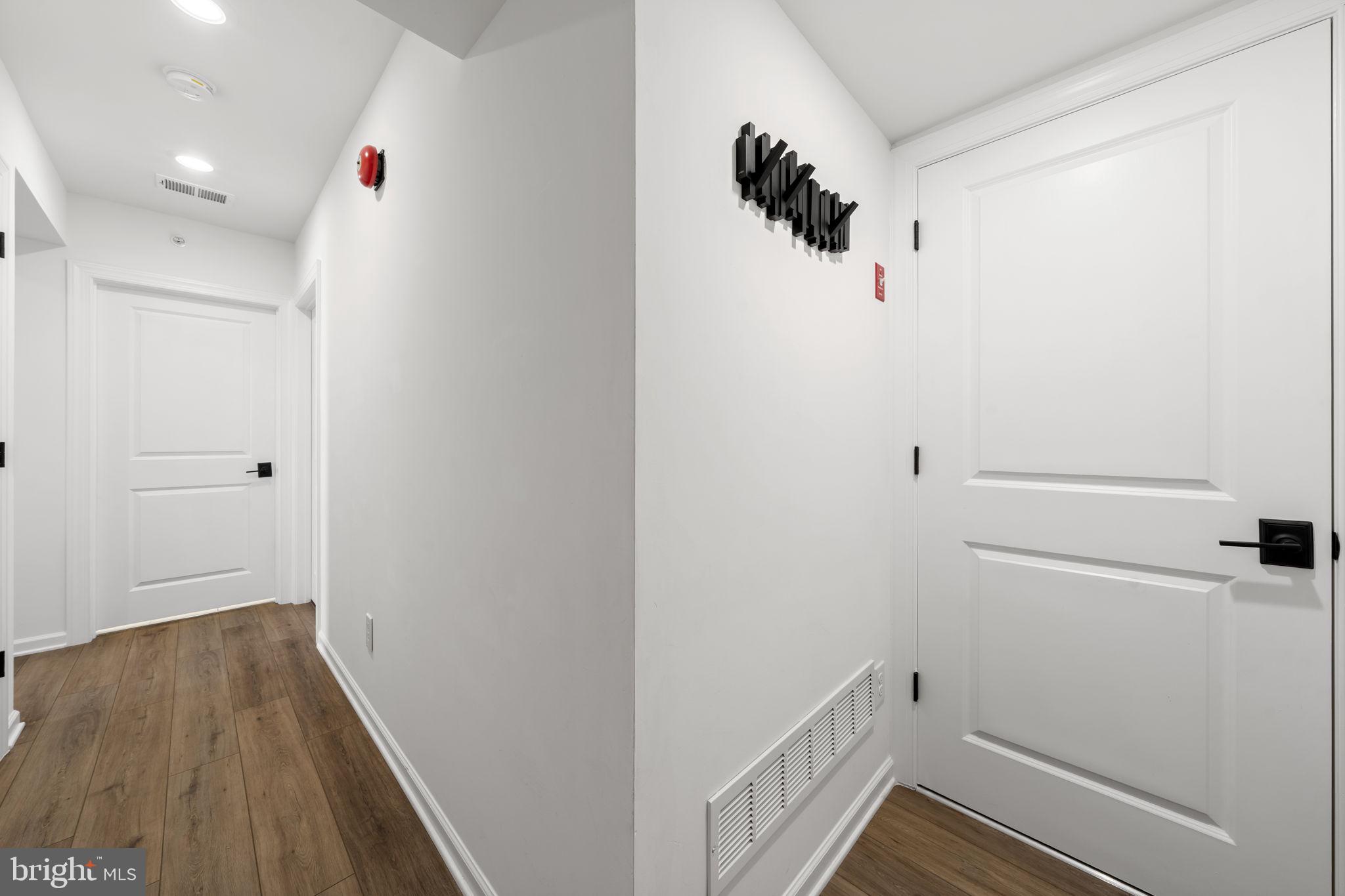 MEDIA WALK - Residential