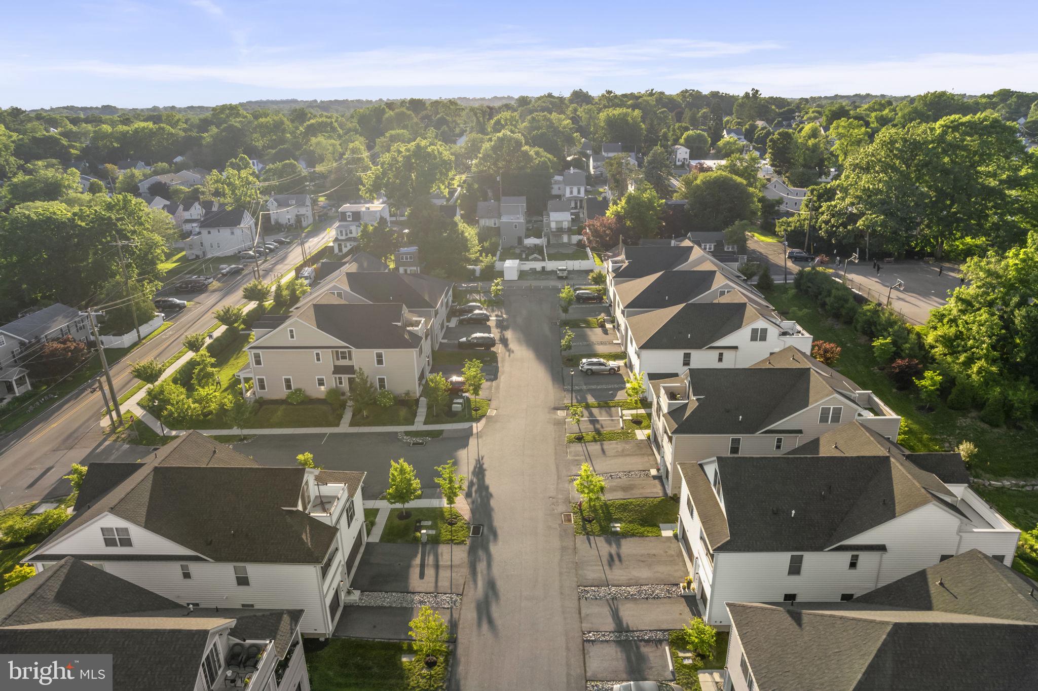 MEDIA WALK - Residential