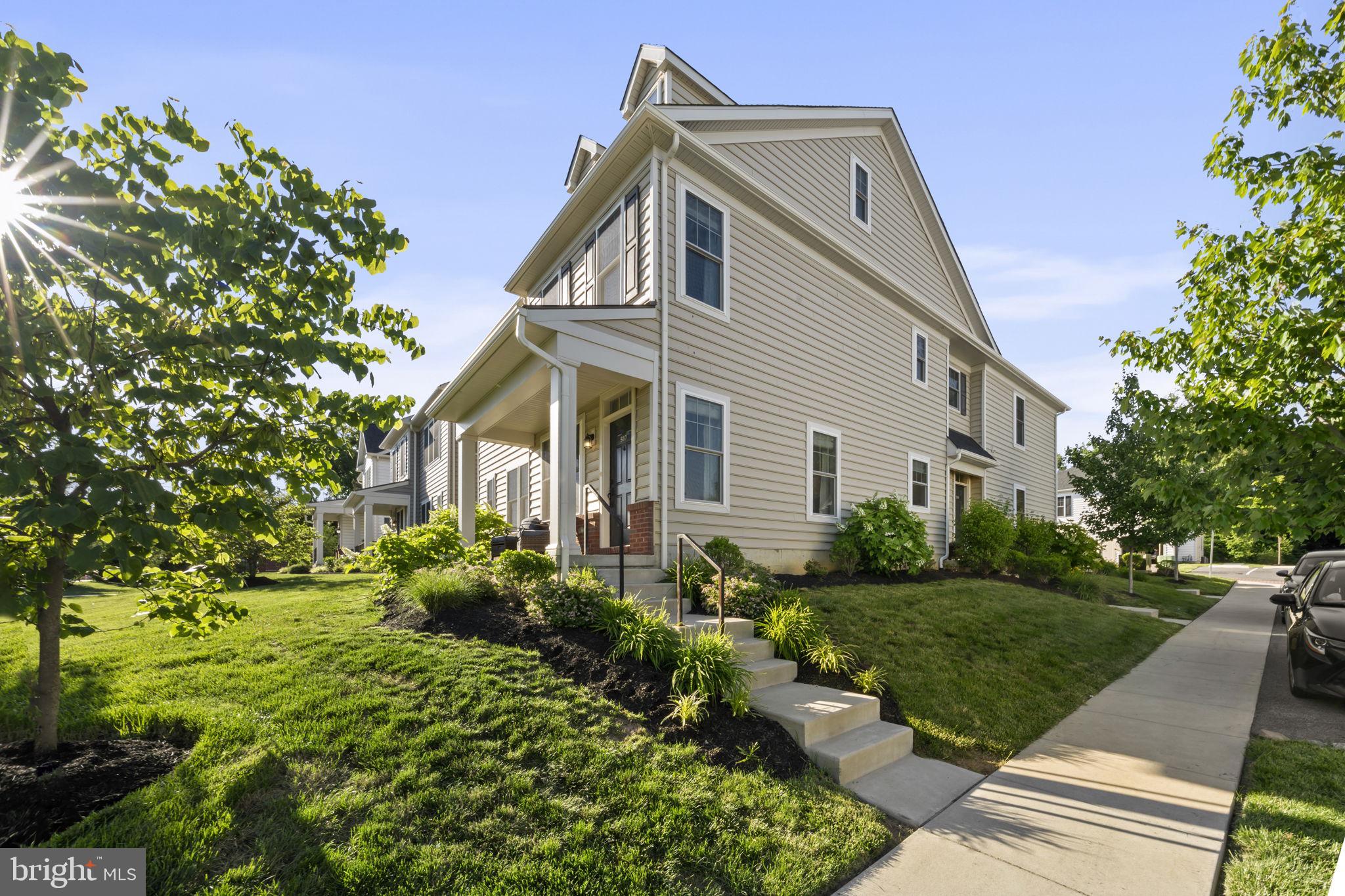 MEDIA WALK - Residential
