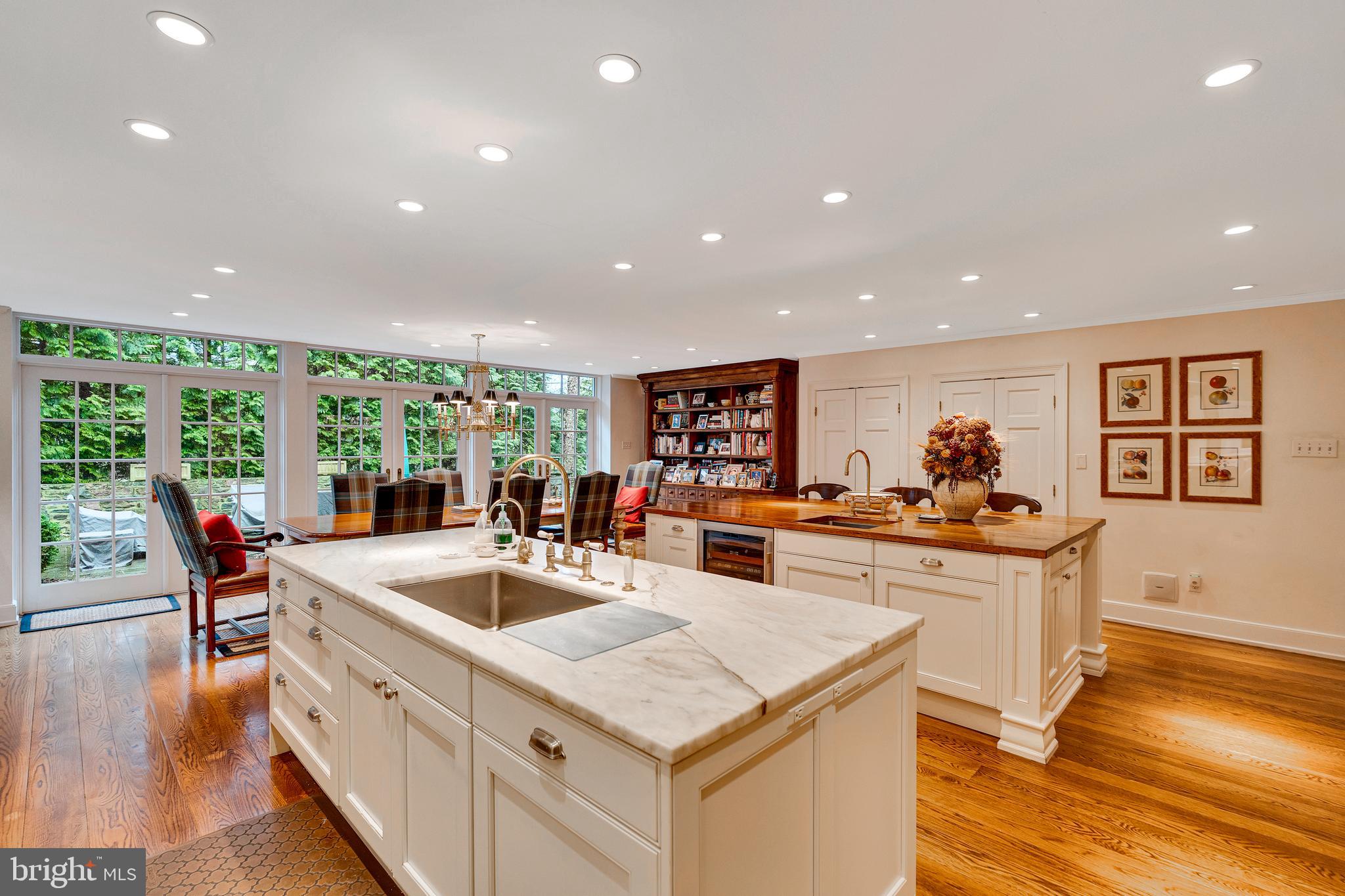WYNNEWOOD - Residential