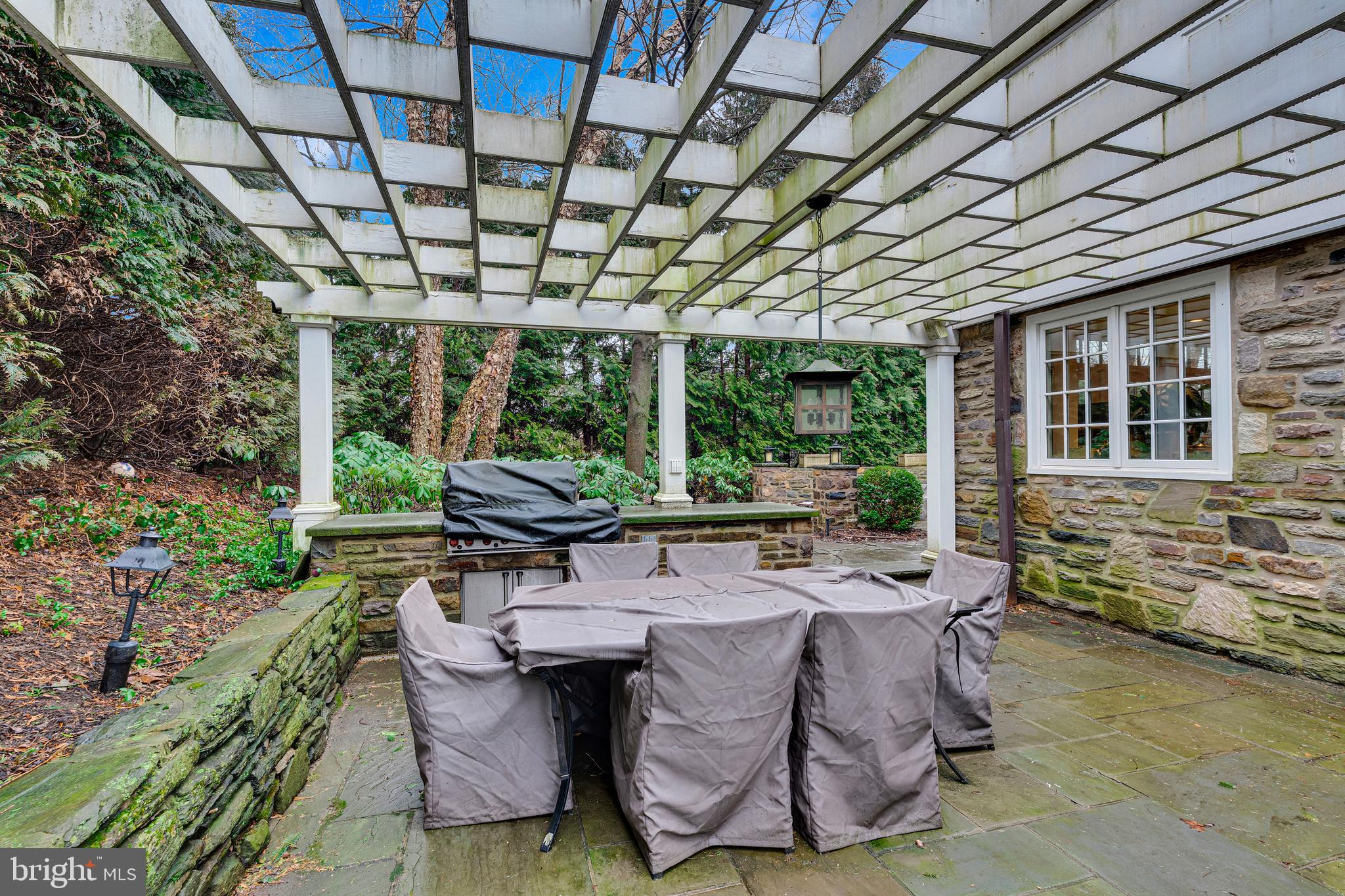 WYNNEWOOD - Residential