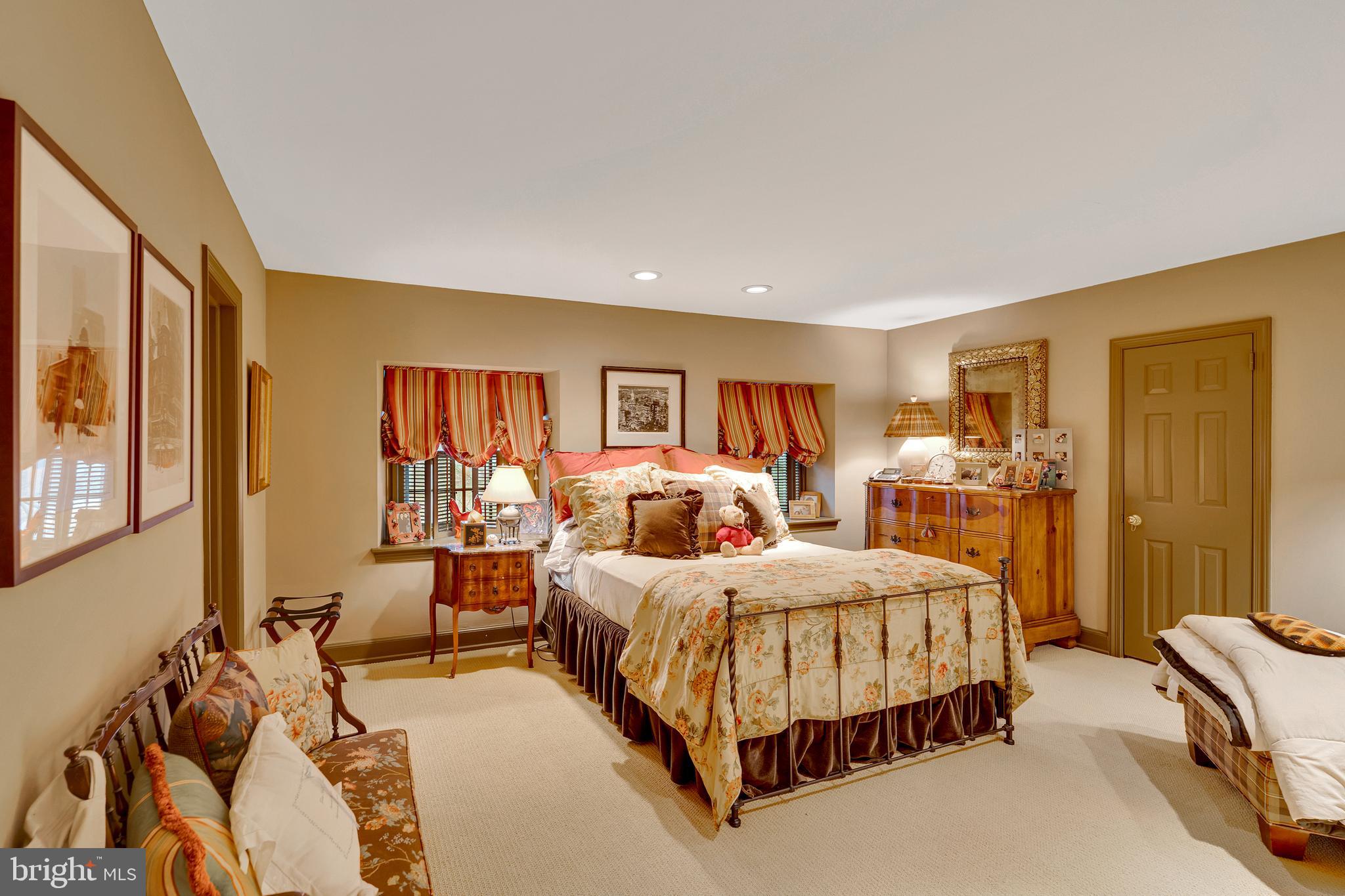 WYNNEWOOD - Residential