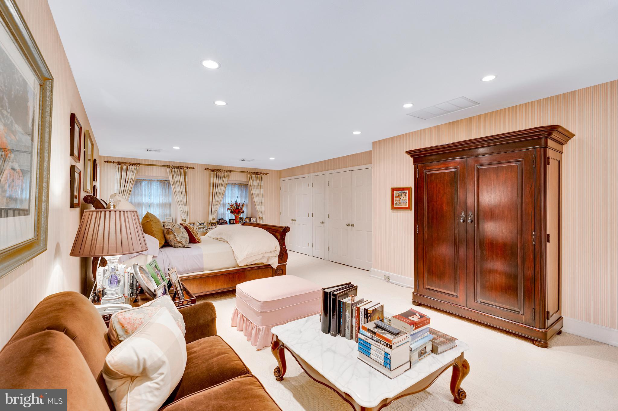WYNNEWOOD - Residential