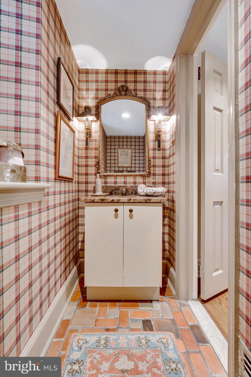 WYNNEWOOD - Residential