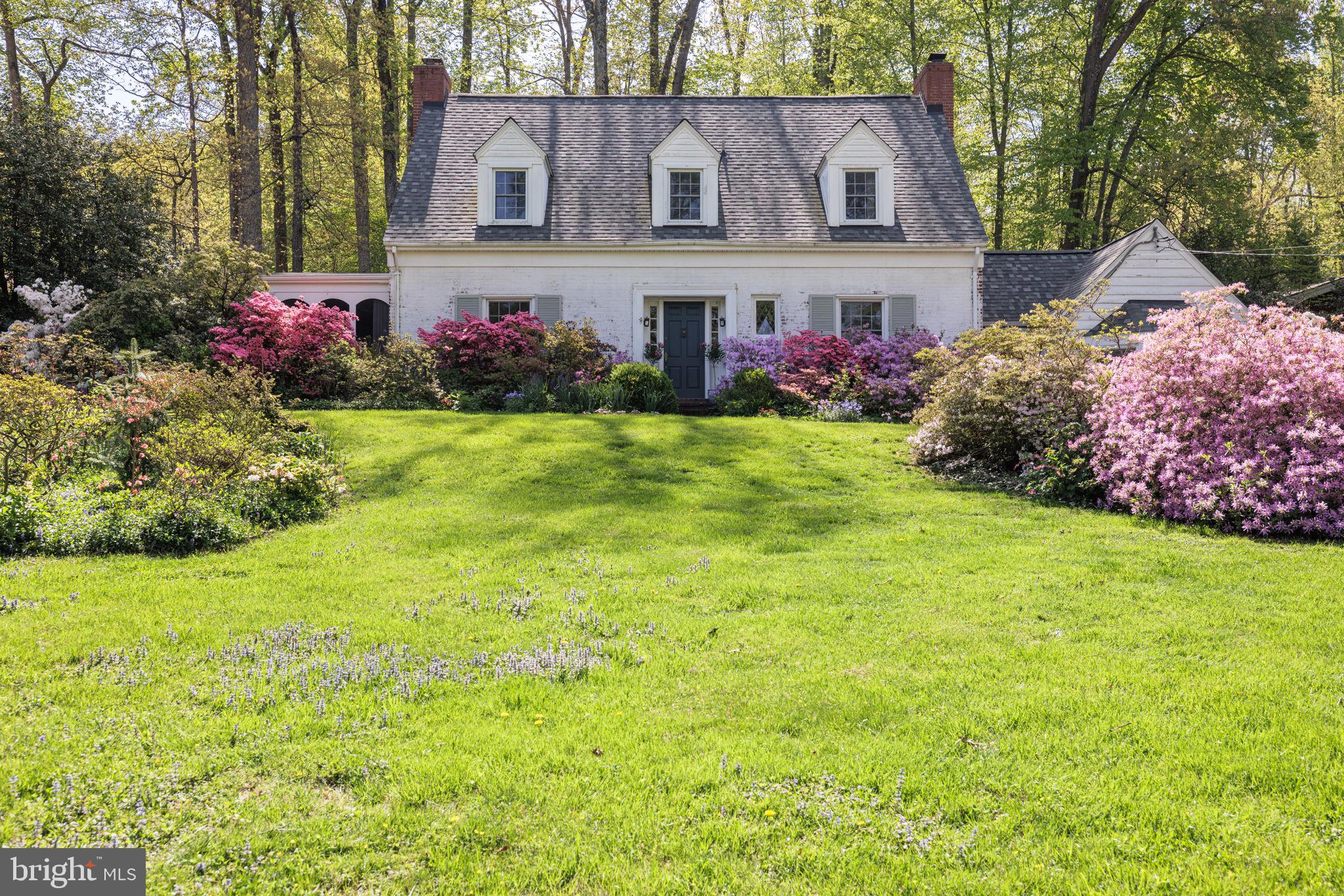 BRADLEY HILLS GROVE - Residential