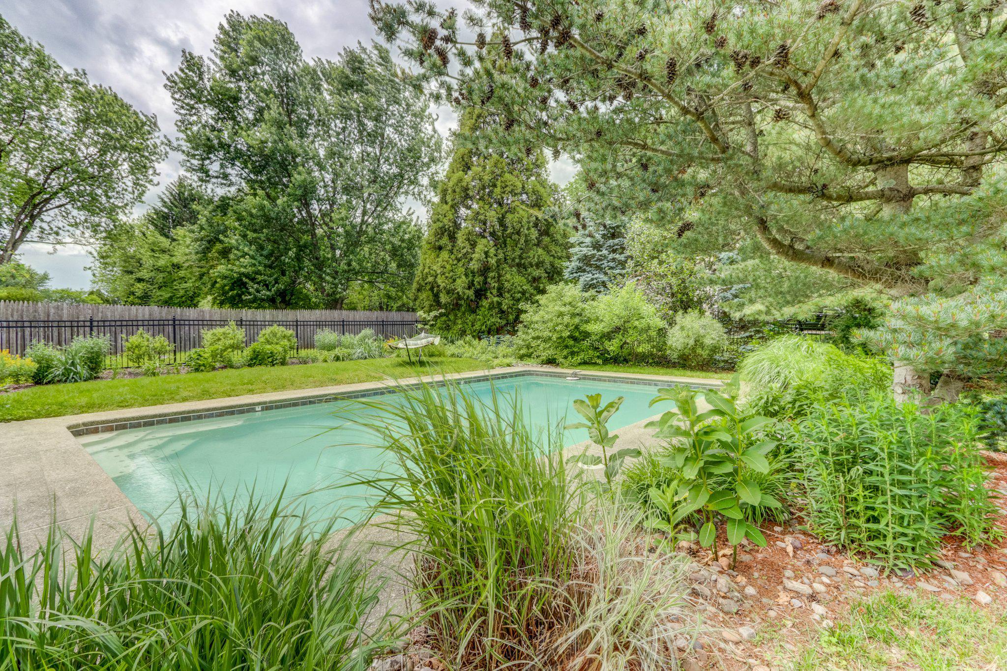 MOUNT AIRY COURT - Residential