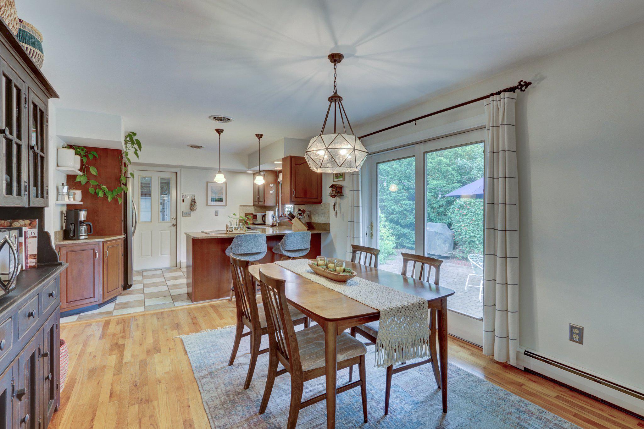 MOUNT AIRY COURT - Residential
