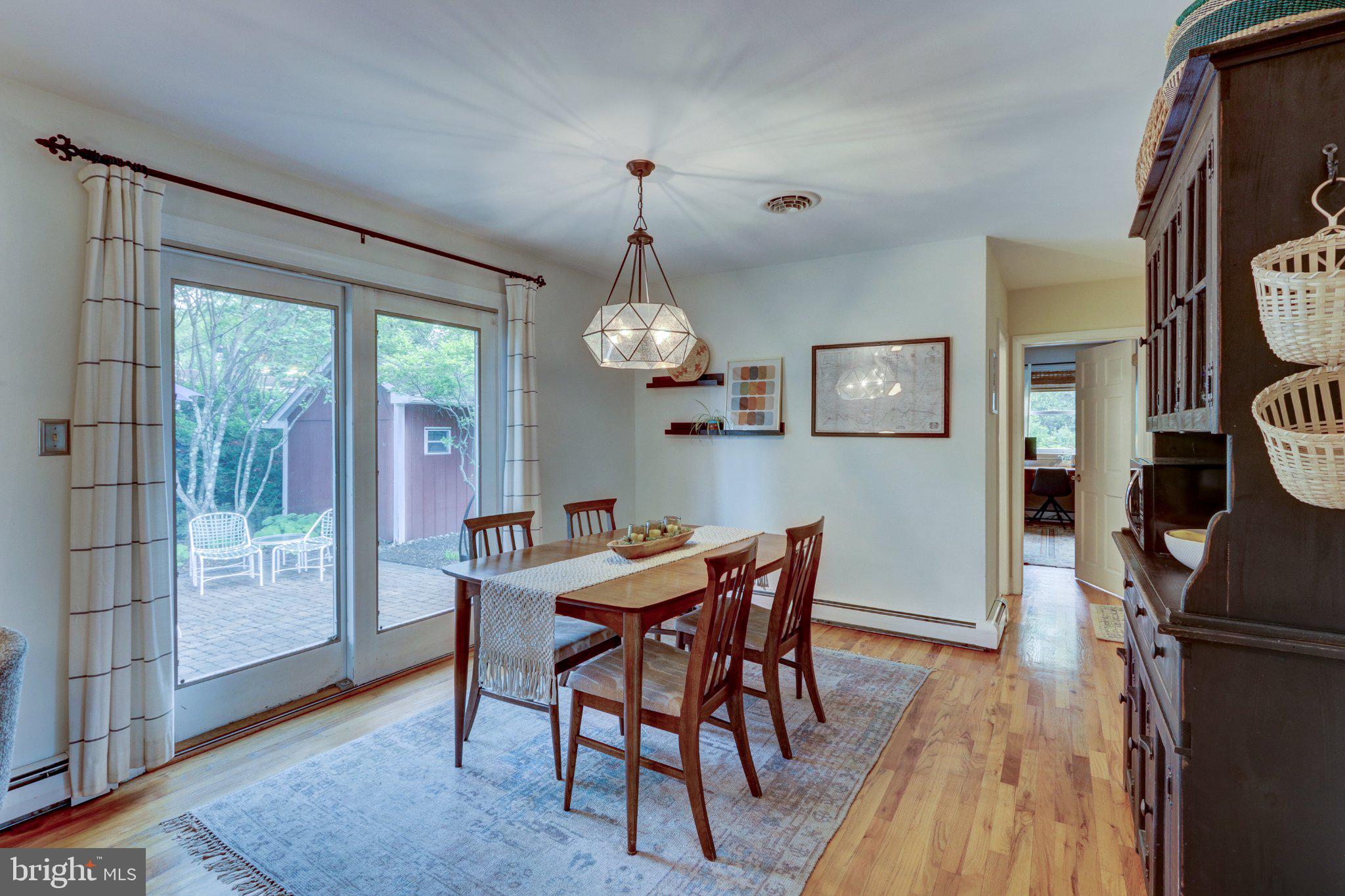 MOUNT AIRY COURT - Residential