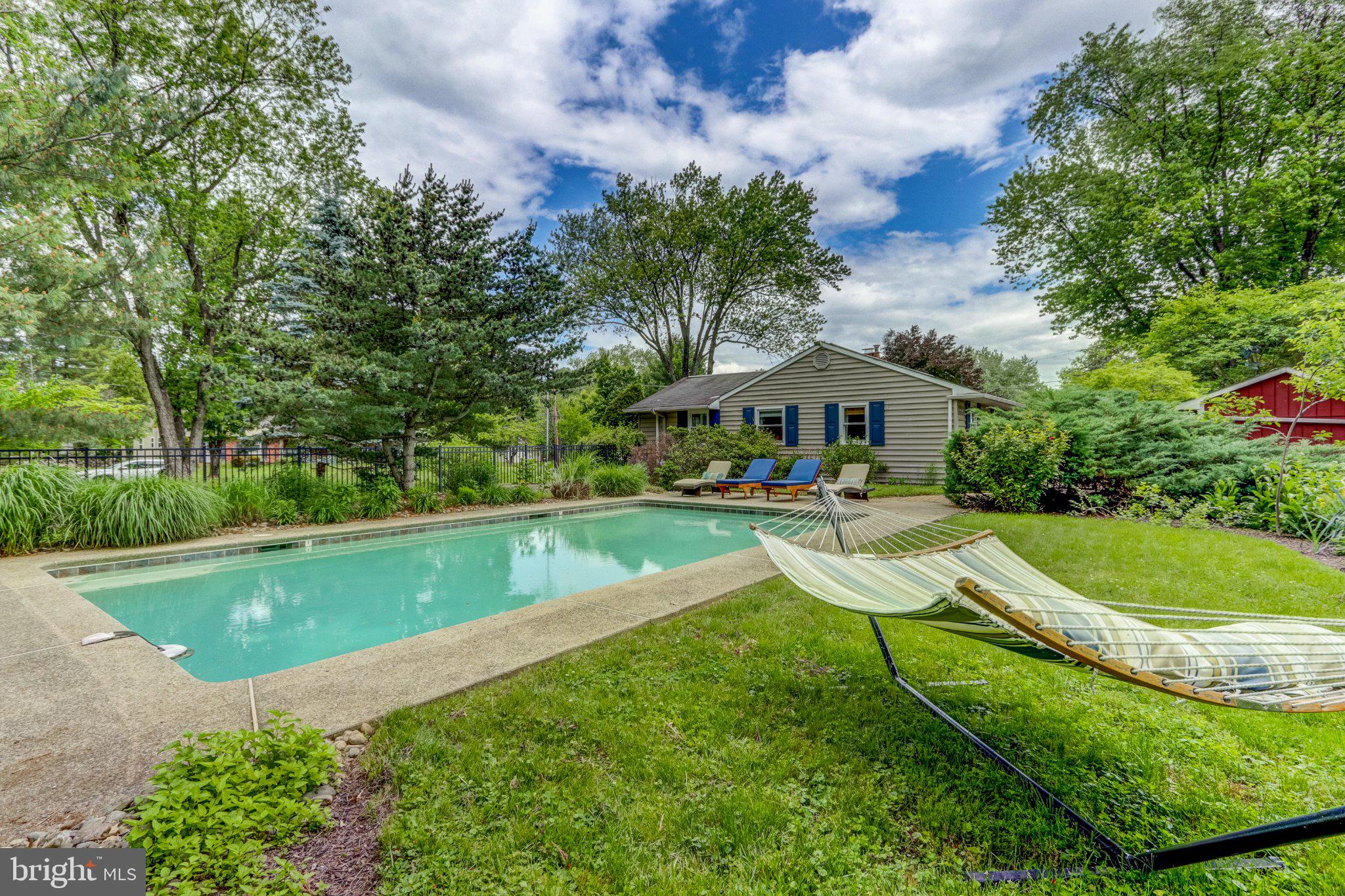MOUNT AIRY COURT - Residential