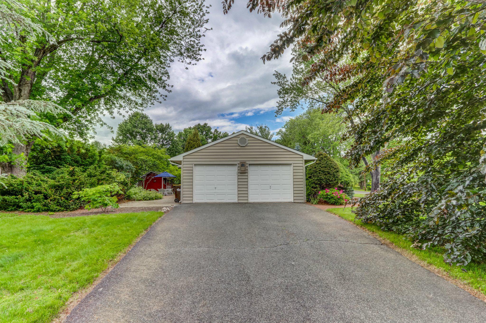 MOUNT AIRY COURT - Residential
