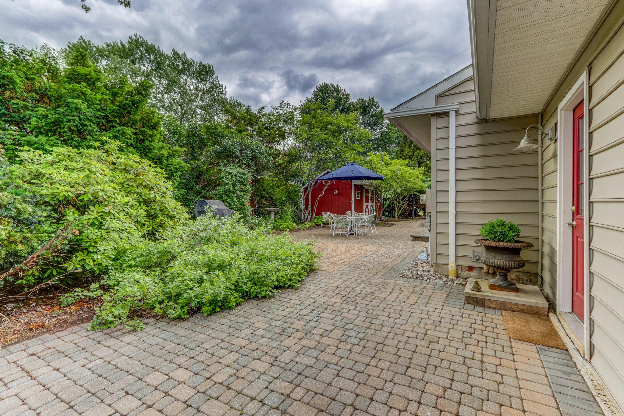 MOUNT AIRY COURT - Residential