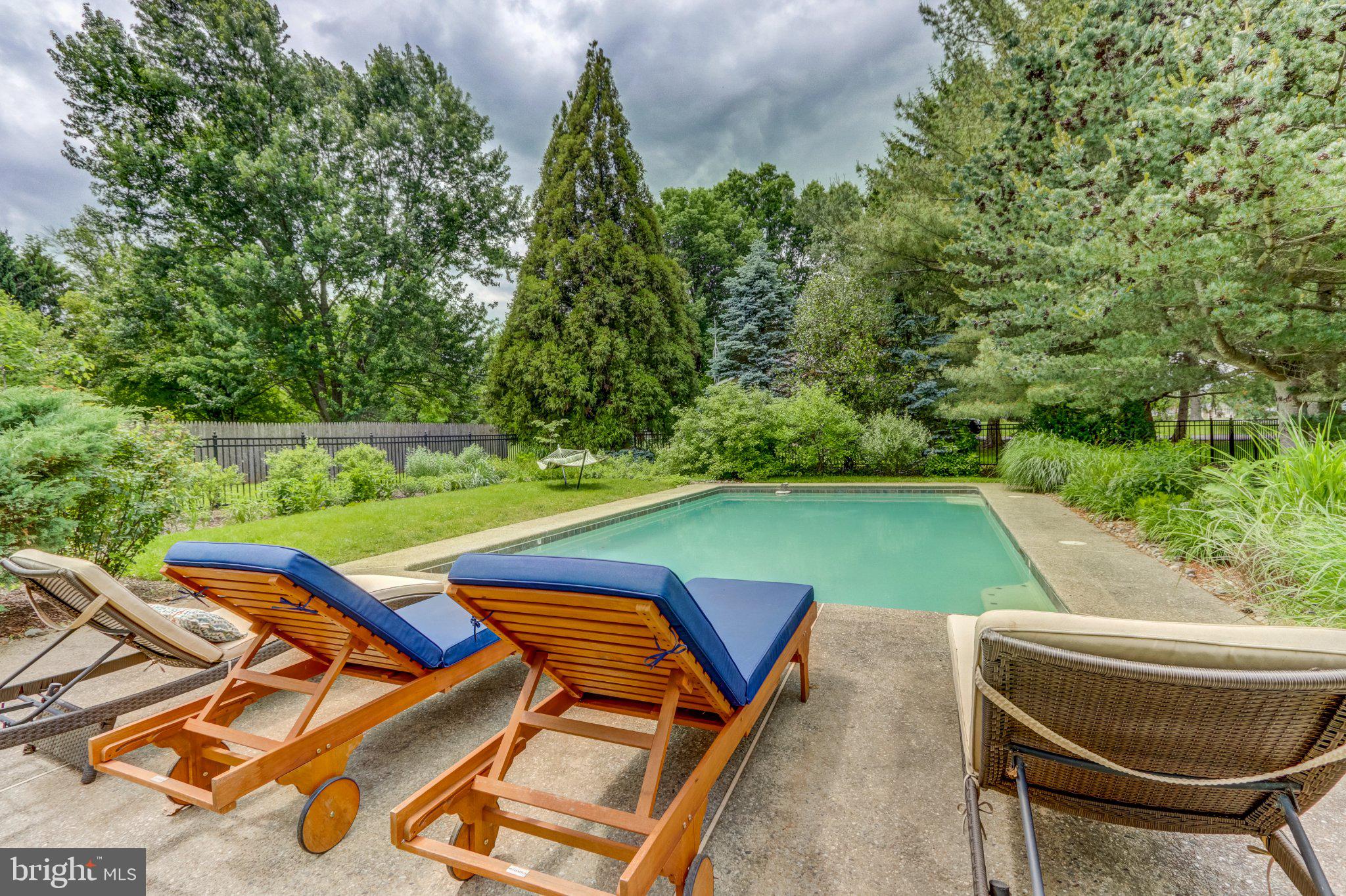 MOUNT AIRY COURT - Residential