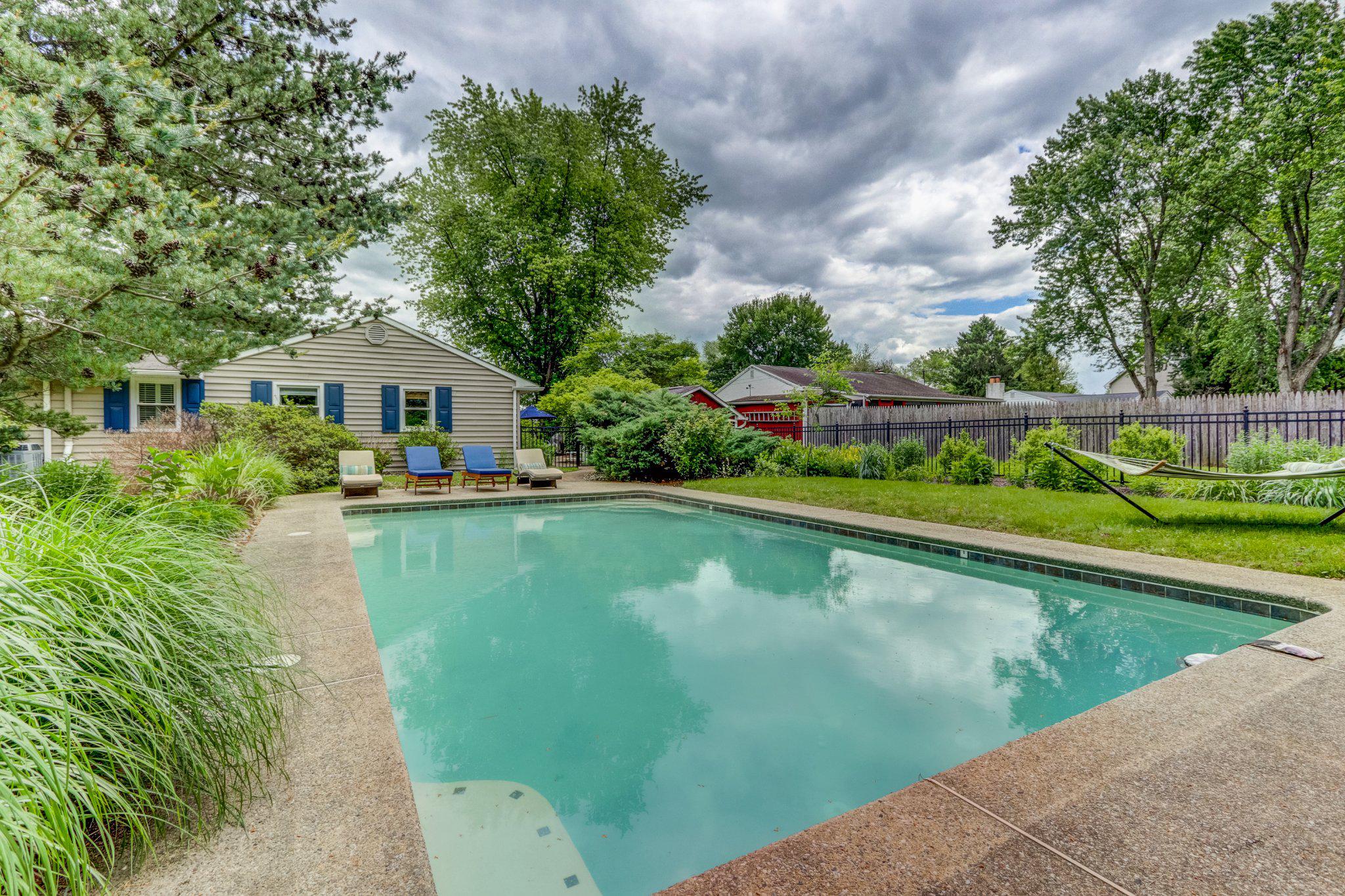 MOUNT AIRY COURT - Residential