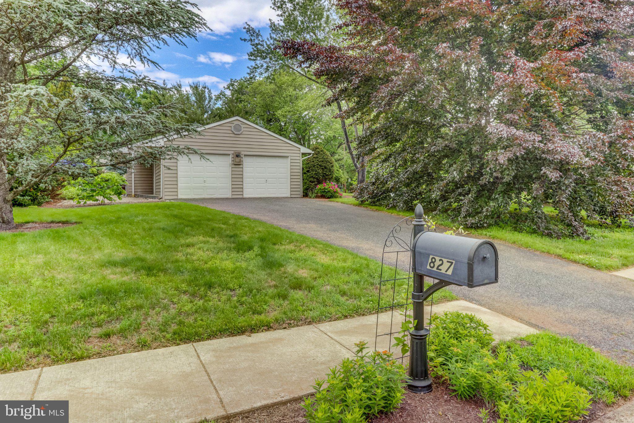 MOUNT AIRY COURT - Residential