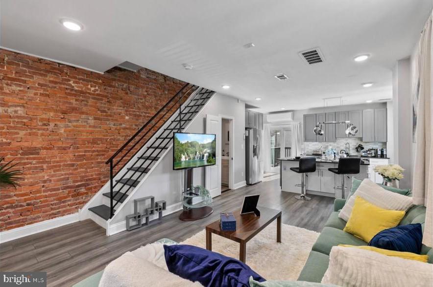 GRAYS FERRY - Residential