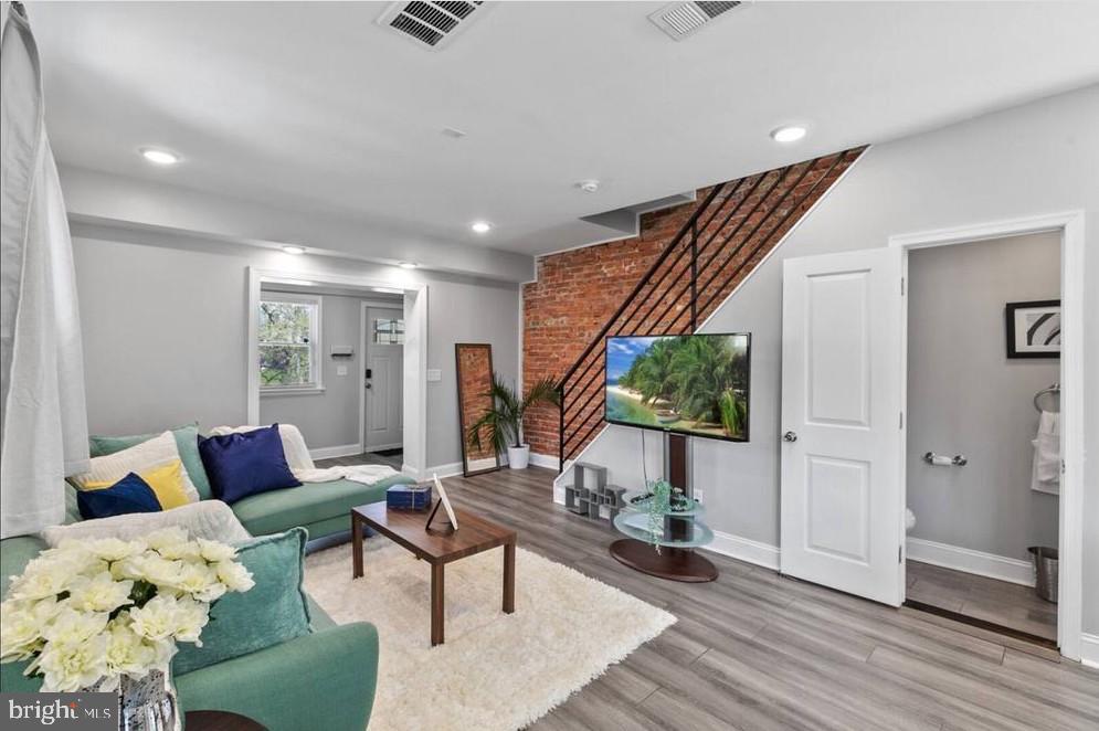 GRAYS FERRY - Residential