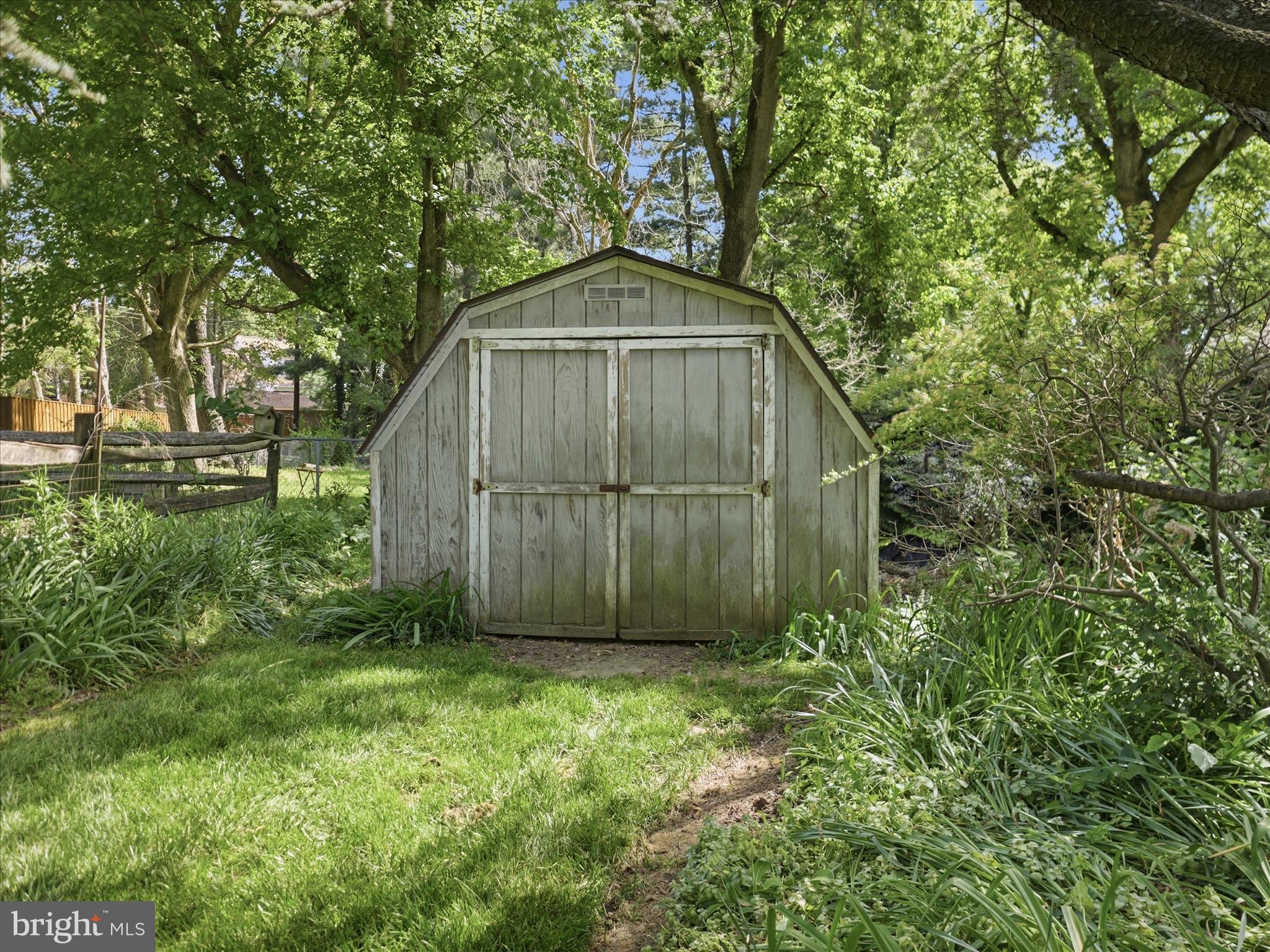 BRIGHTWOOD ACRES - Residential