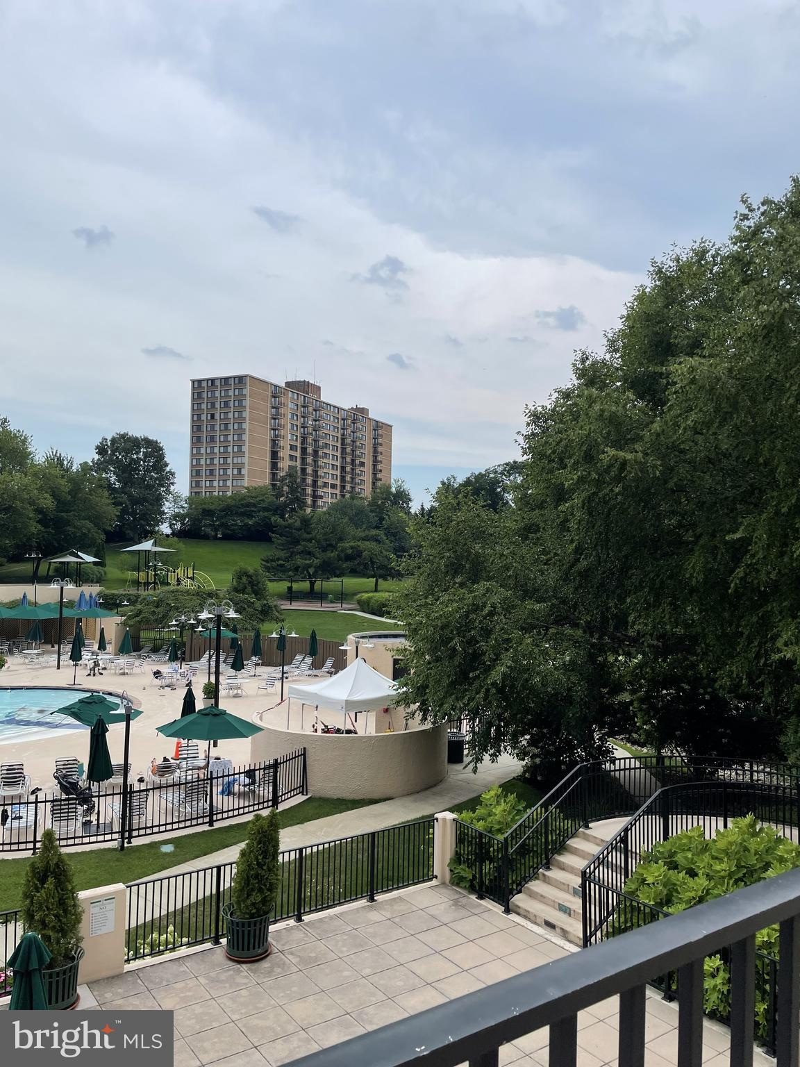 WATERGATE AT LANDMARK - Residential