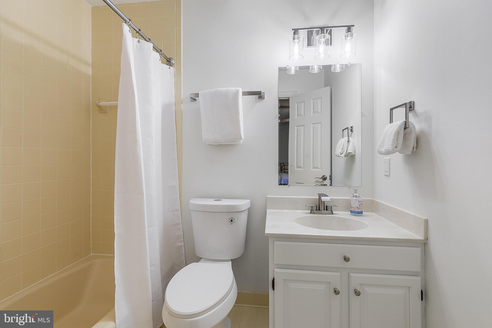 OAKMONT - Residential
