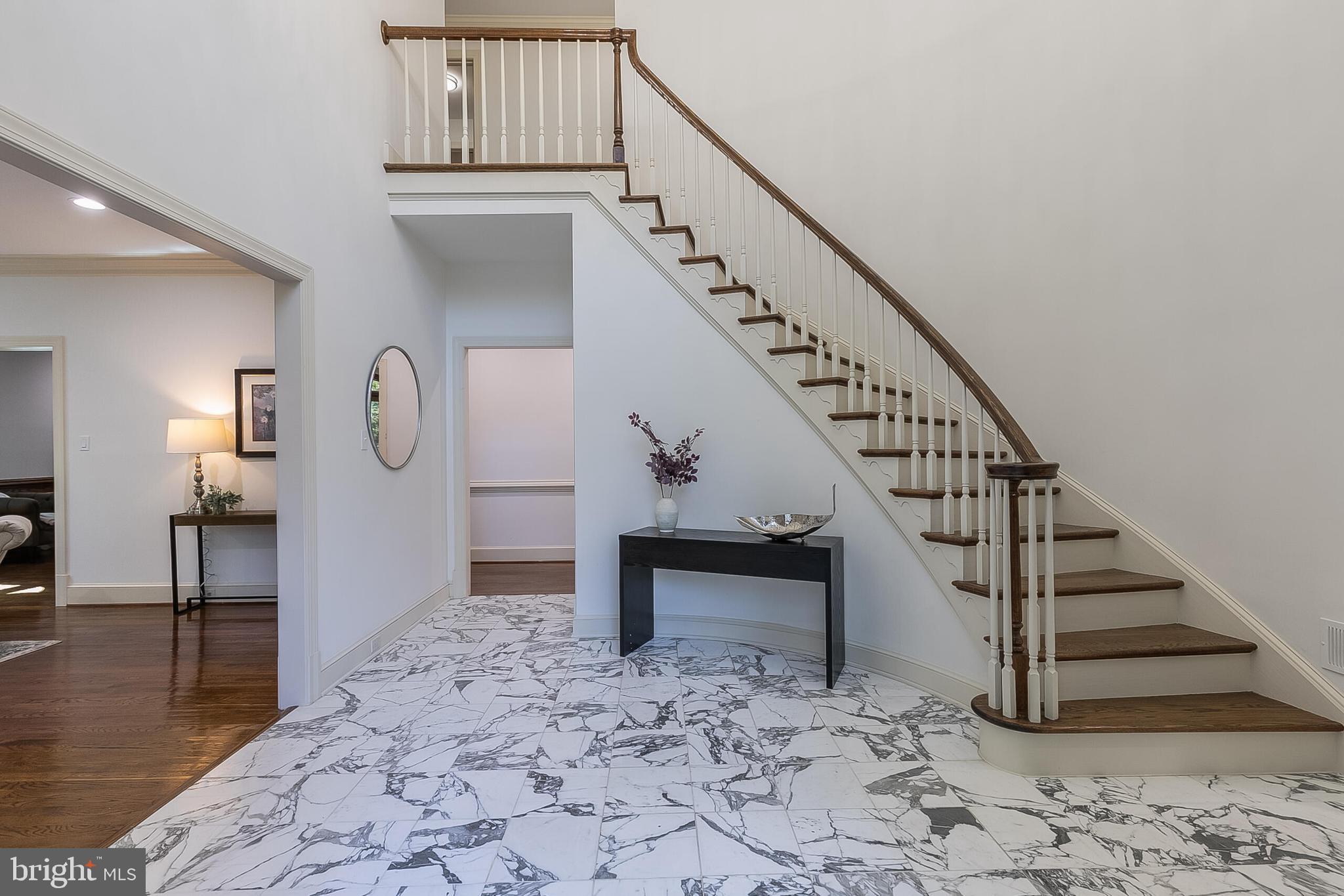 OAKMONT - Residential