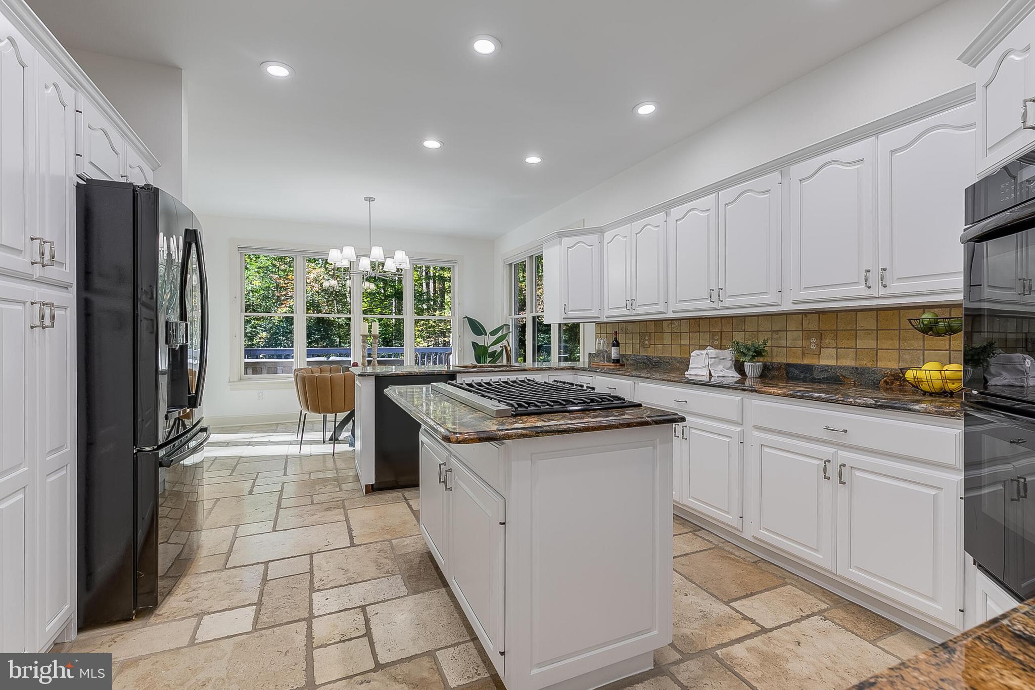OAKMONT - Residential